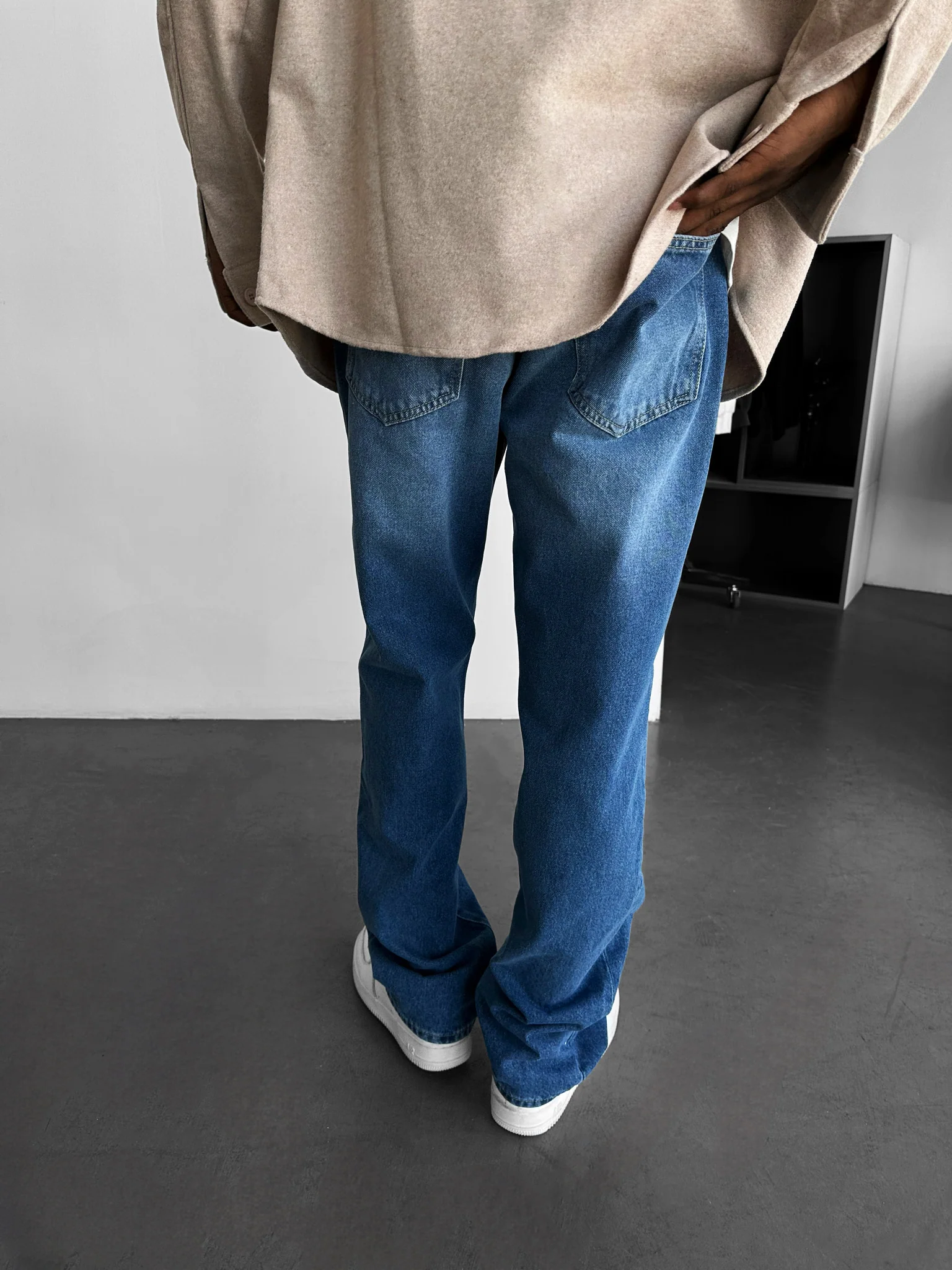 Baggy Fit Jeans - Blue - Image 4