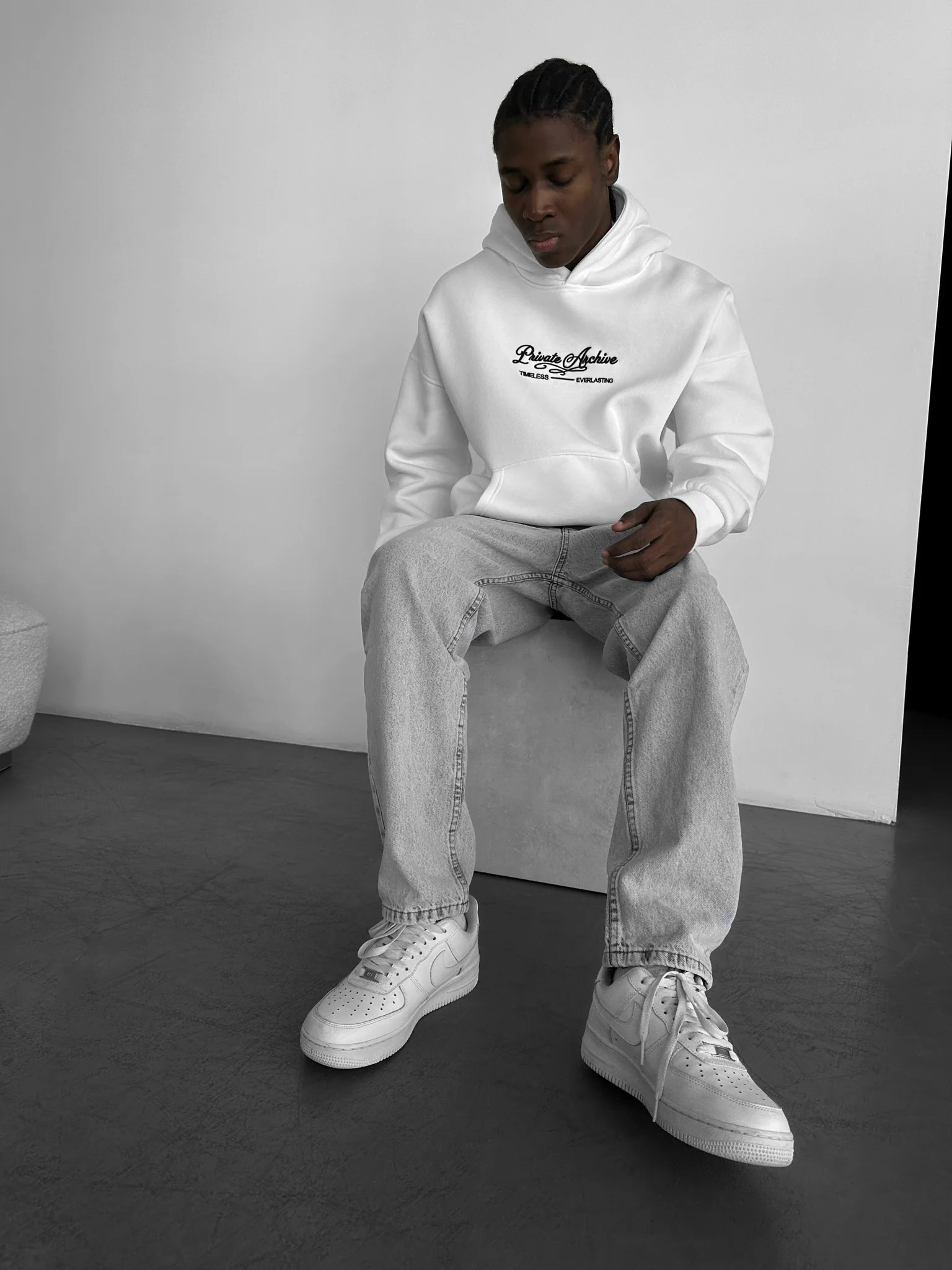 Baggy Jeans - Grey - Image 3