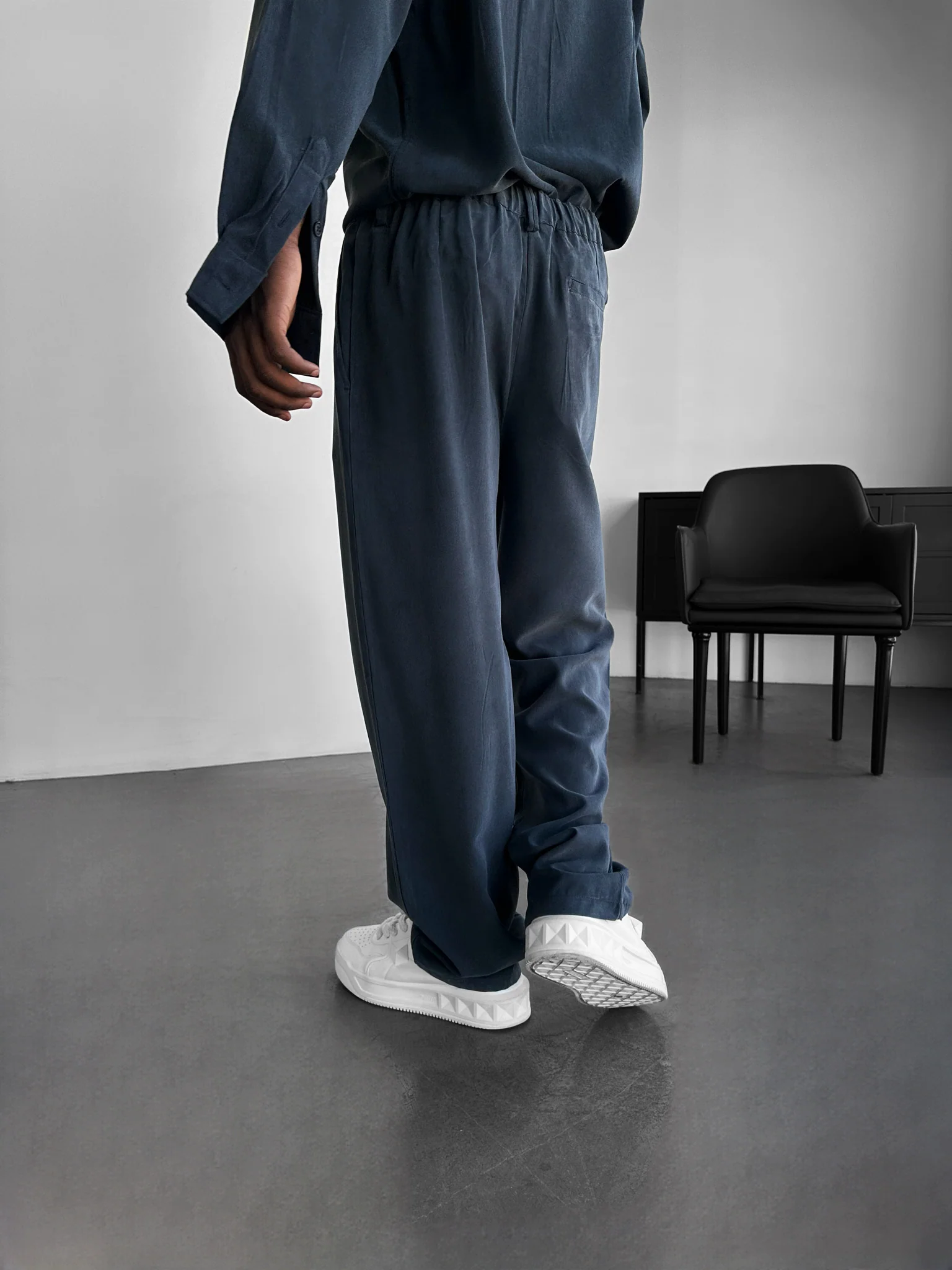 Baggy Tencel Trousers - Black - Image 2