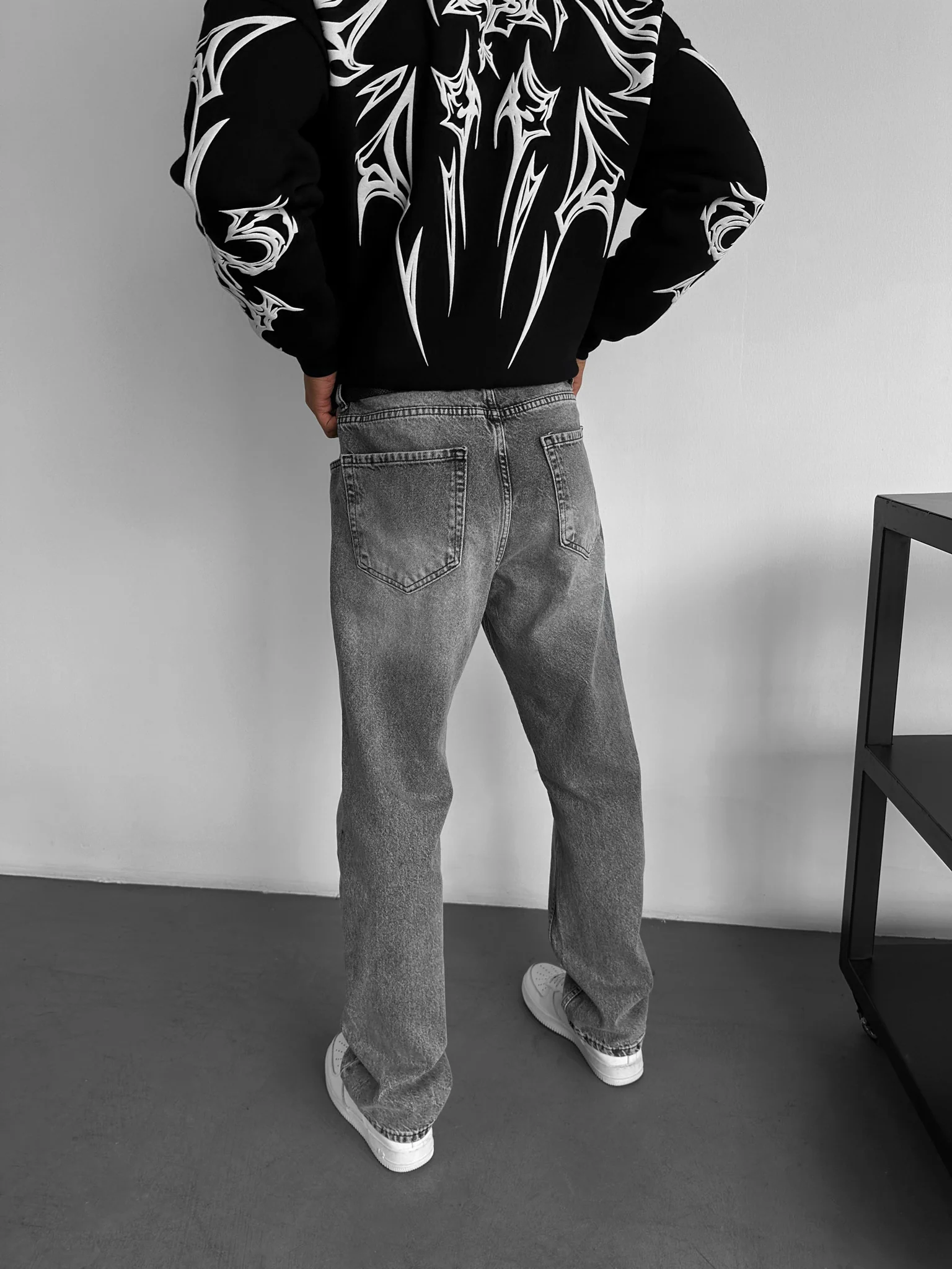 Baggy Torn Jeans - Anthracite - Image 3