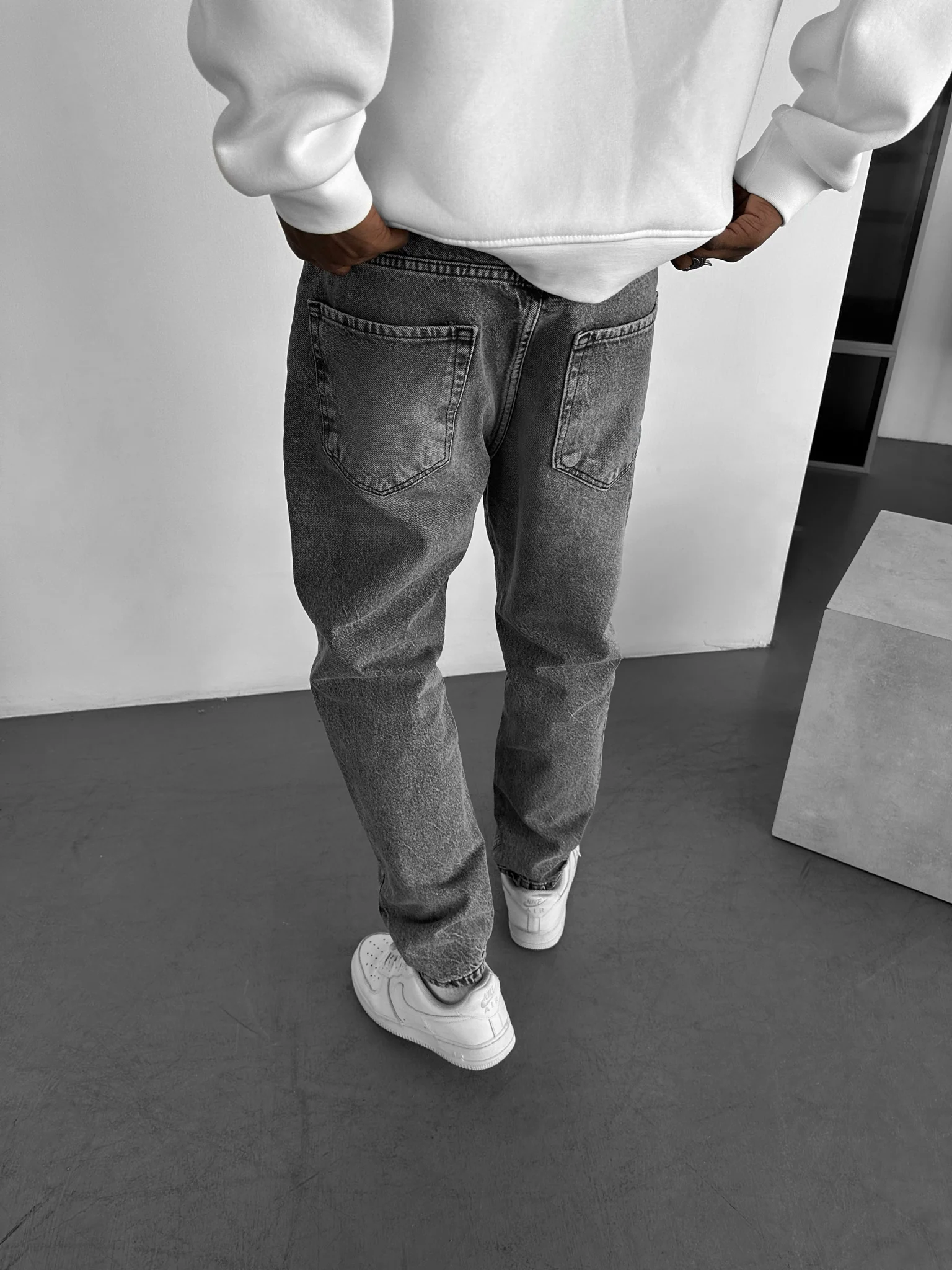 Boyfriend Washed Torn Jeans - Anthracite - Image 5