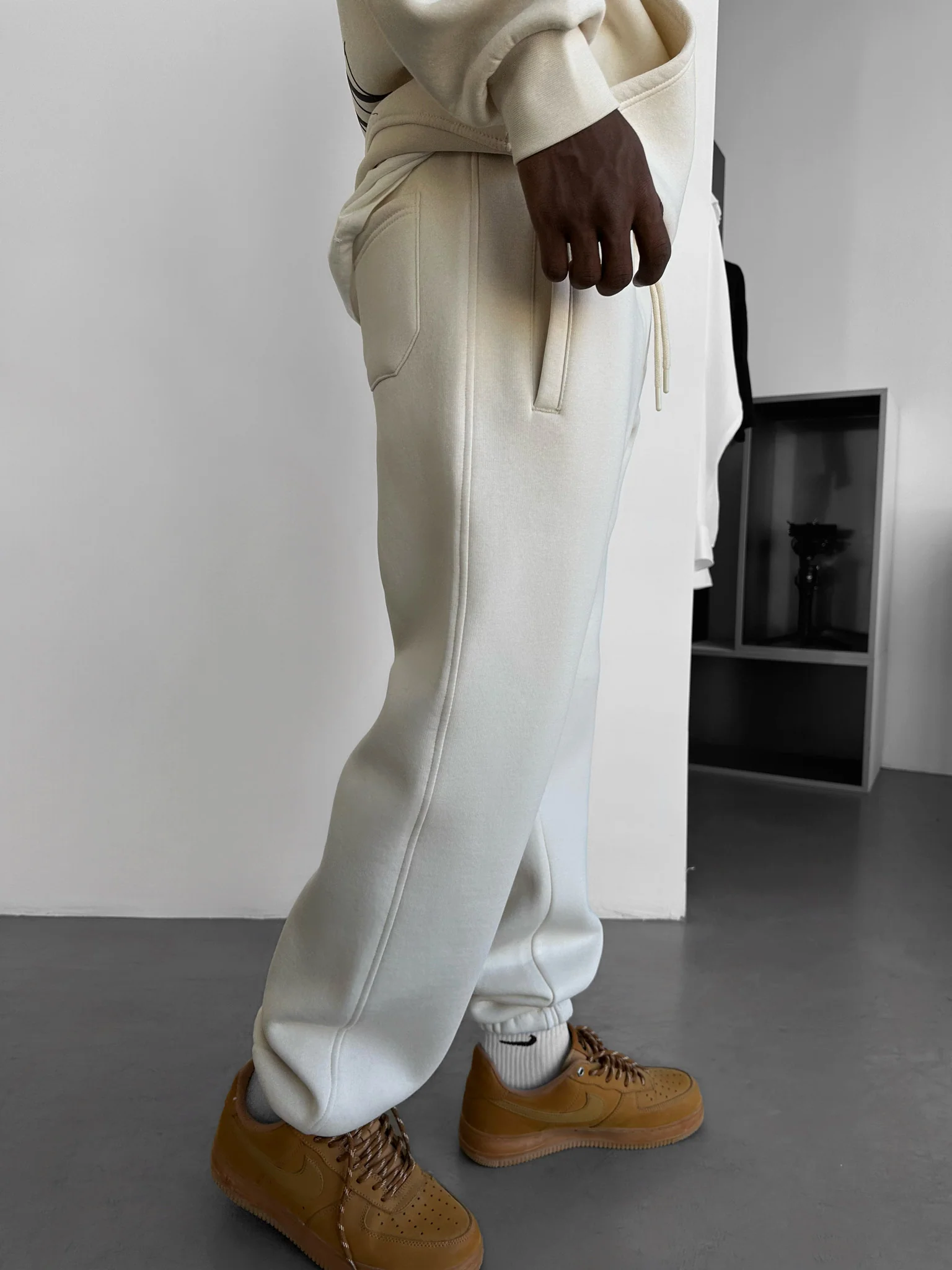 Basic Jogger - Beige - Image 4