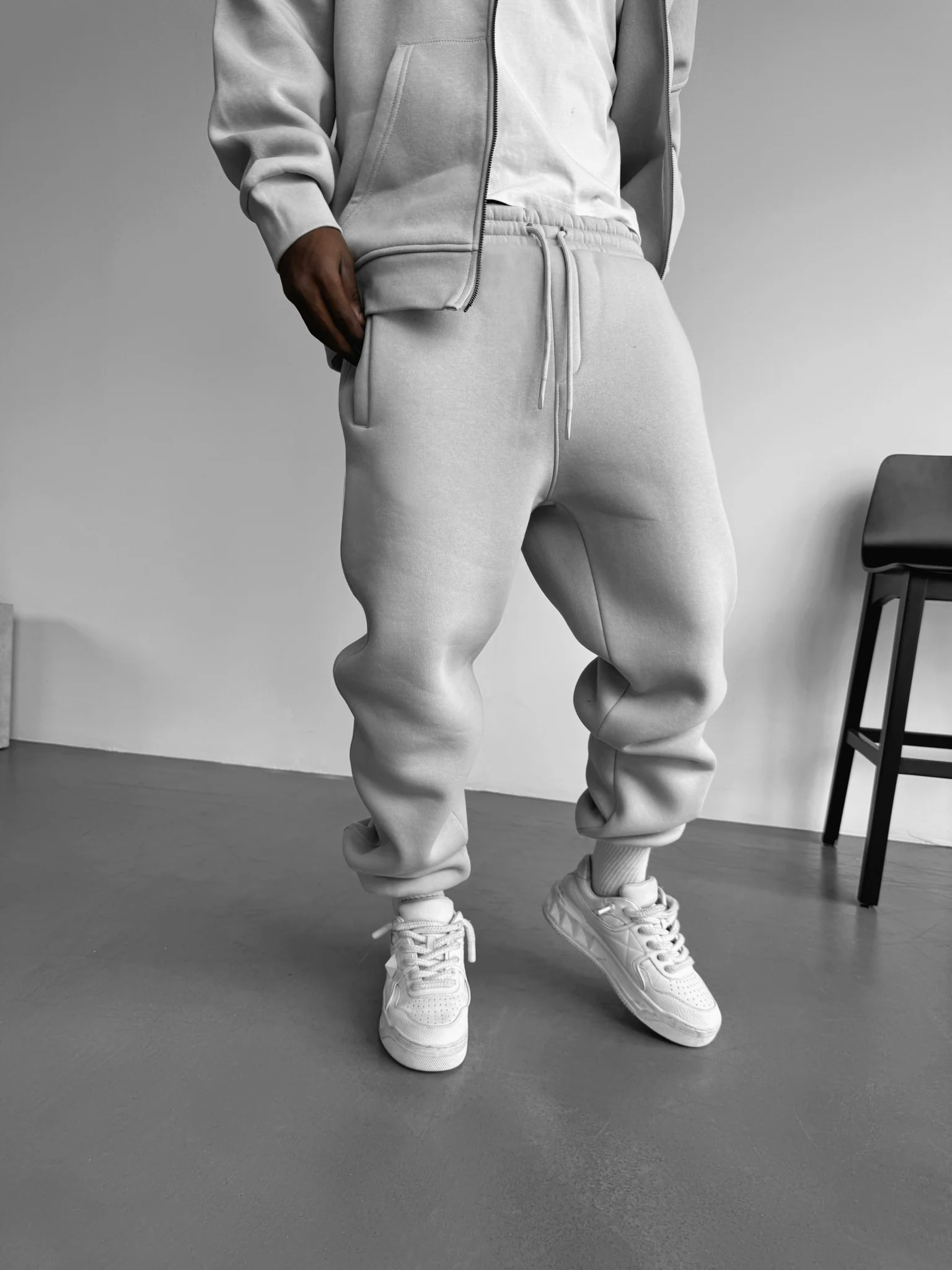 Basic Jogger - Grey - Image 3