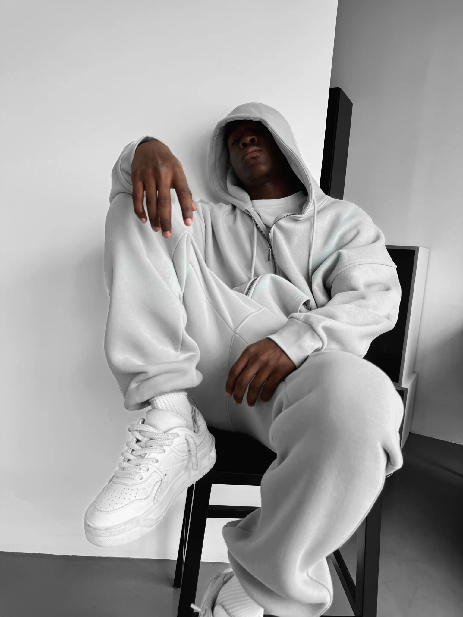 Basic Jogger - Grey - Image 5