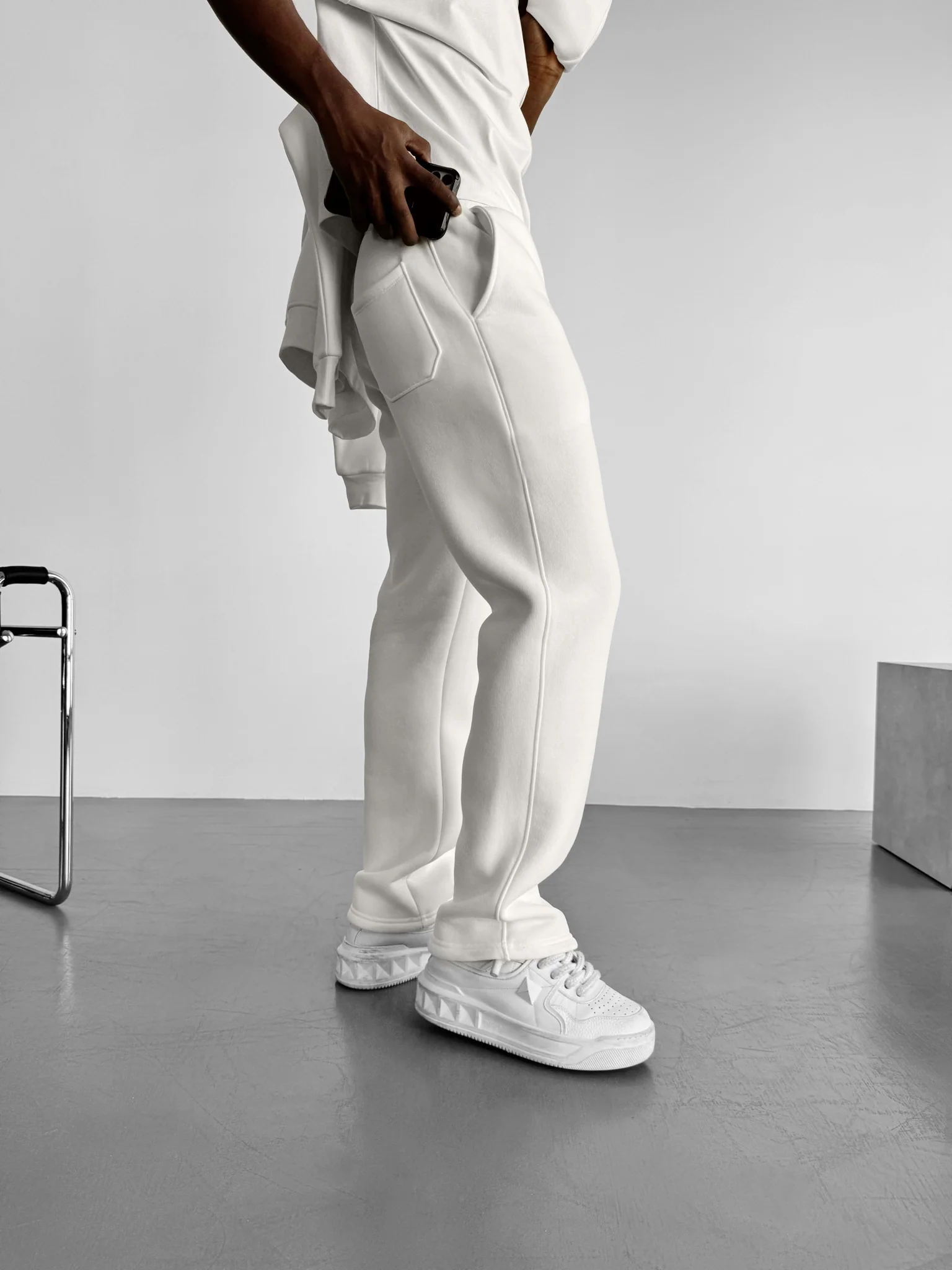 Basic Trousers - White - Image 3