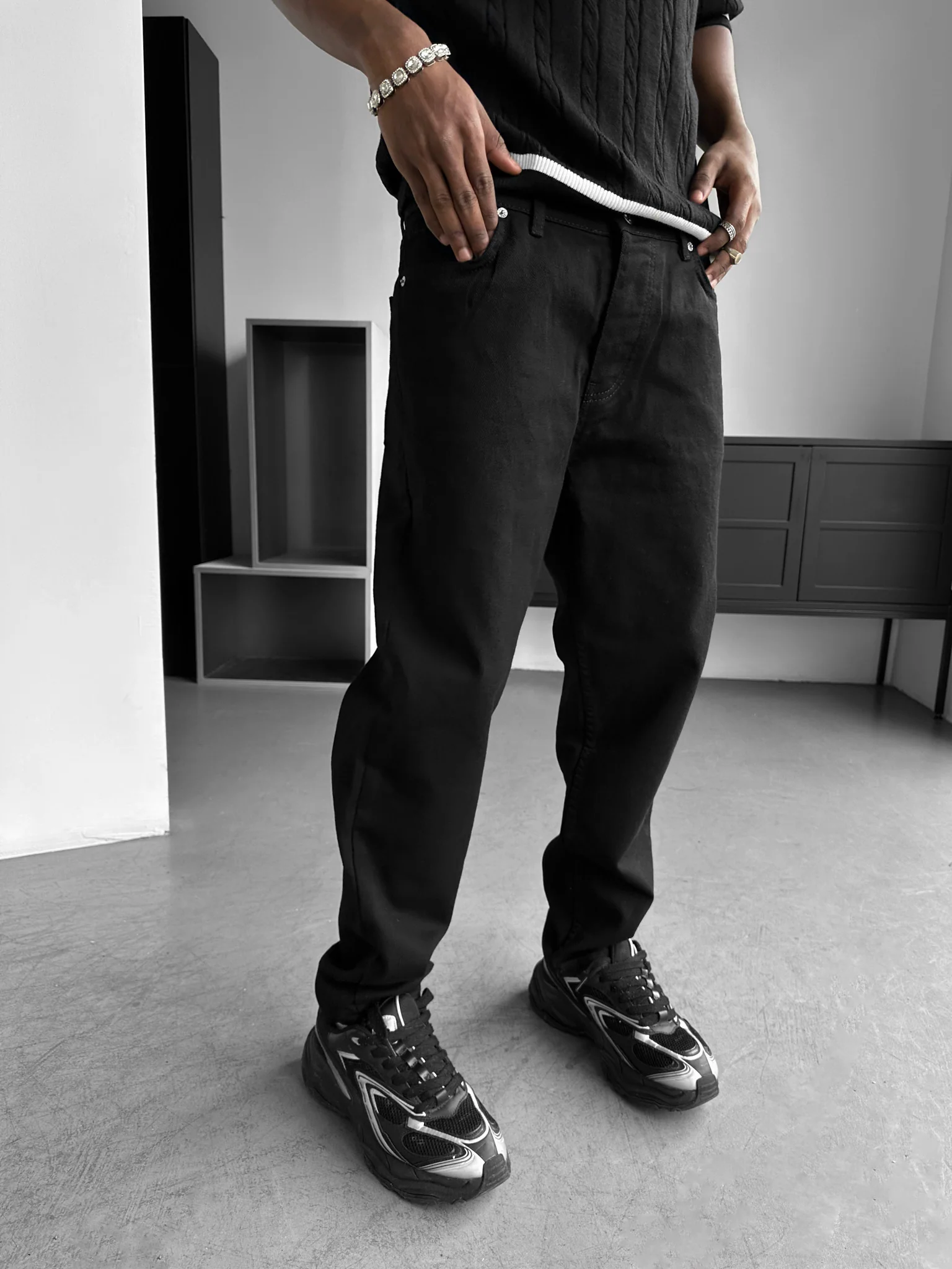 Boyfriend Jeans - Black - Image 2