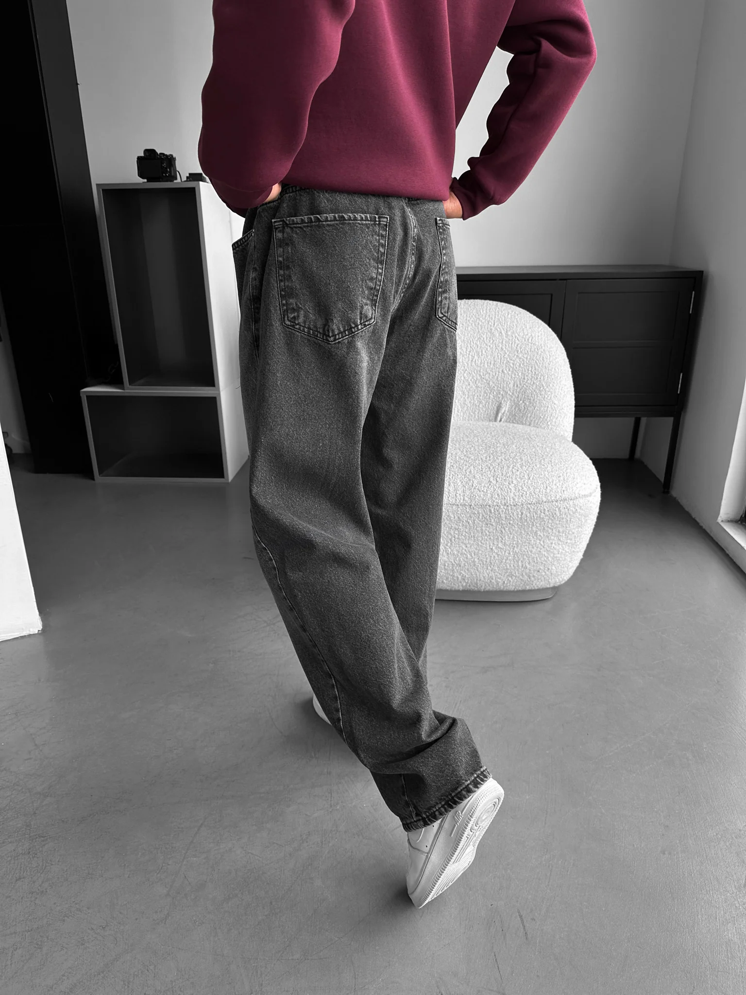 Front Line Baggy Jeans - Anthracite - Image 4