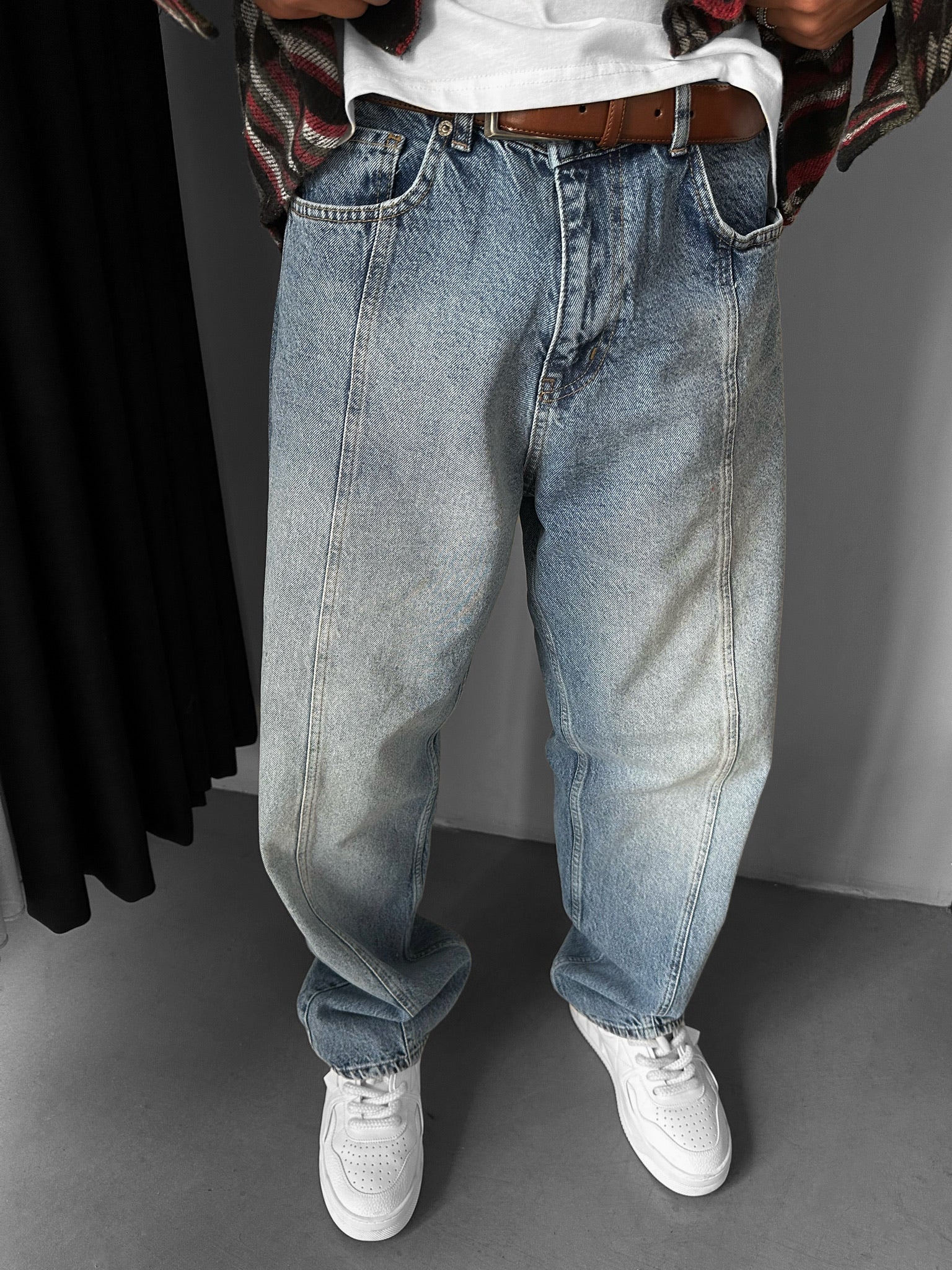 Front Line Baggy Jeans - Light Blue - Image 3