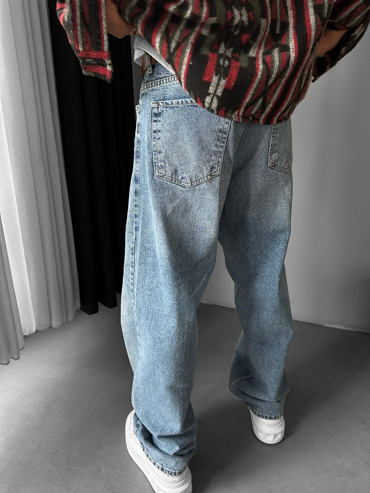 Front Line Baggy Jeans - Light Blue - Image 4