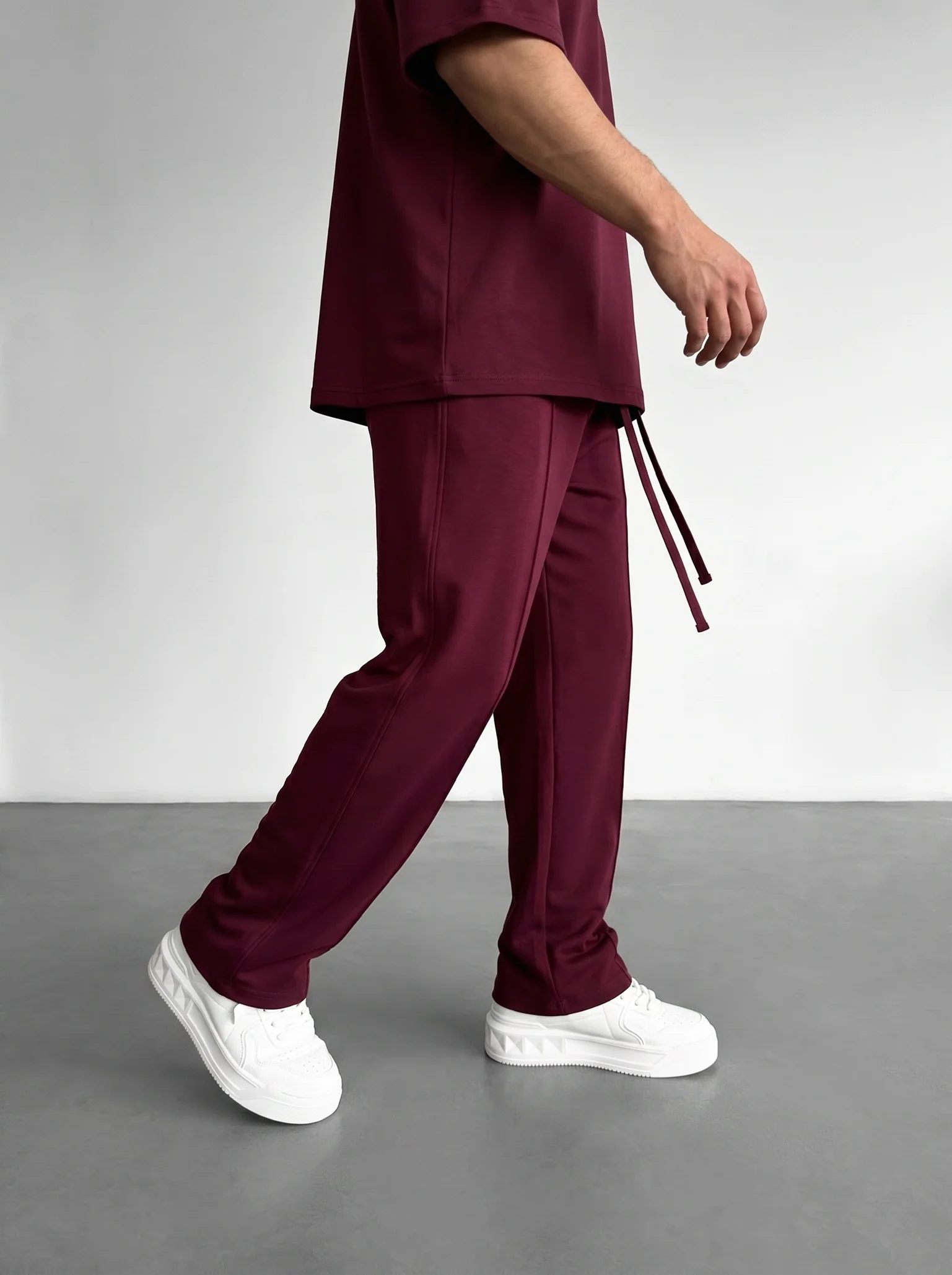 Loose Fit Basic Pleated Trousers - Bordeaux - Image 6