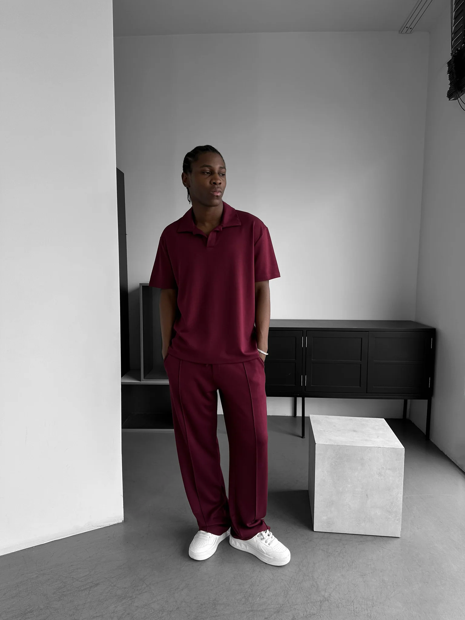 Loose Fit Basic Pleated Trousers - Bordeaux - Image 7
