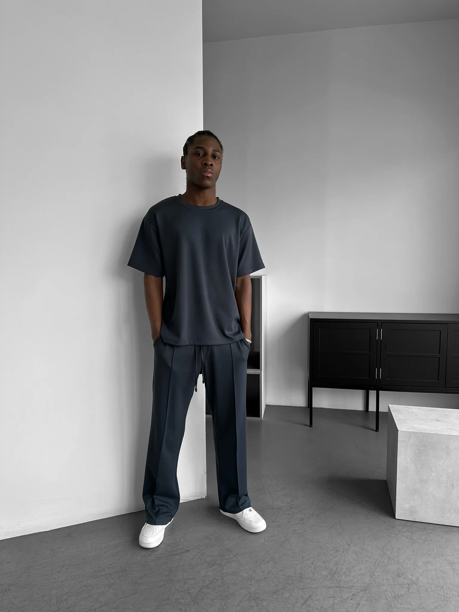 Loose Fit Basic Pleated Trousers - Stormy Weather - Image 6