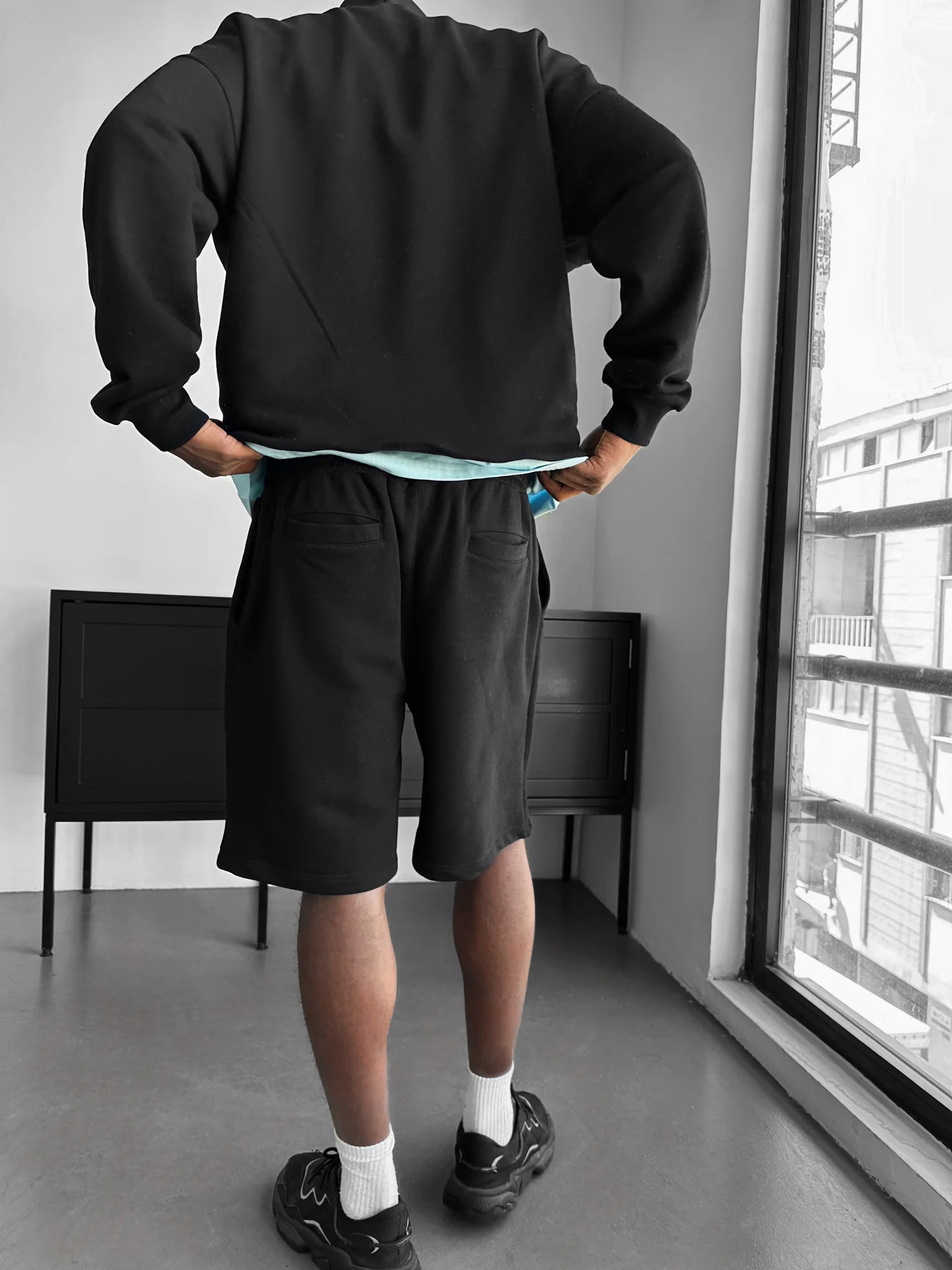 Loose Fit Basic Shorts - Black - Image 3