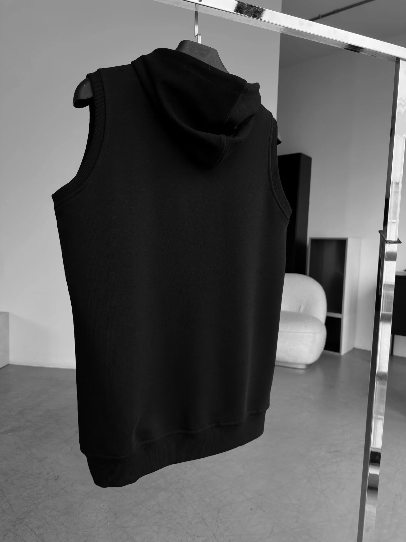 Loose Fit Sleeveless Hoodie - Black - Image 5