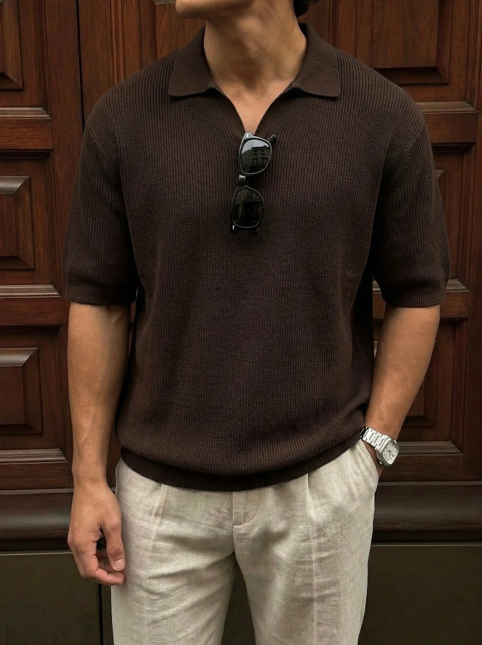 Loose fit fine knit collar T-Shirt - Dark Brown - Image 3