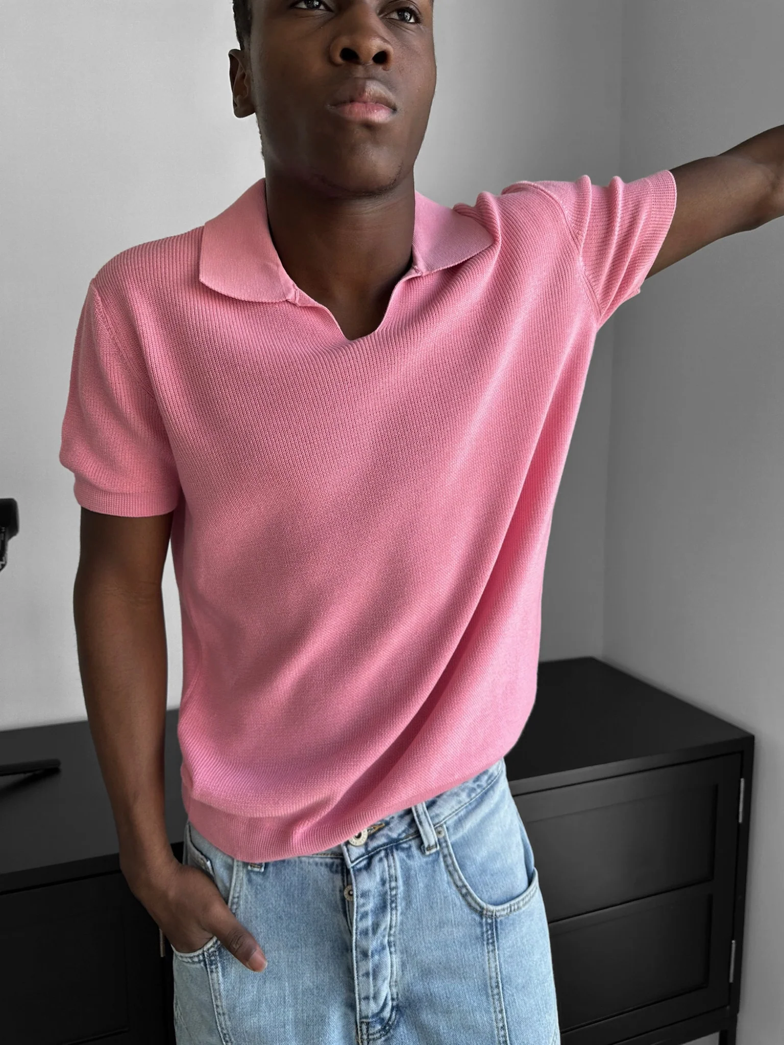 Loose fit fine knit collar T-Shirt - Pouder - Image 2