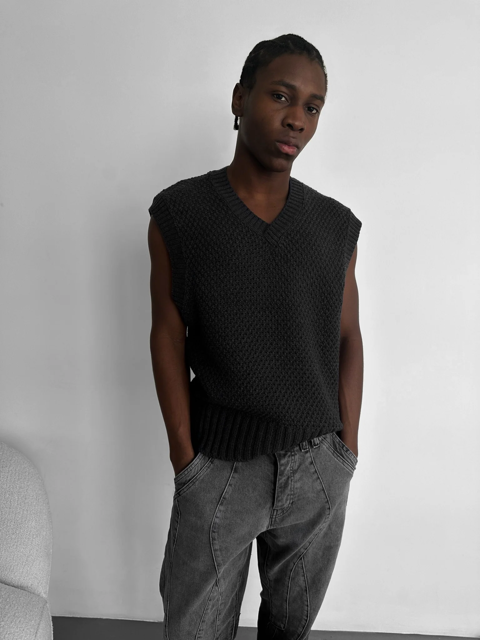 Loose Fit Knotted V Neck Pullunder - Anthracite - Image 2