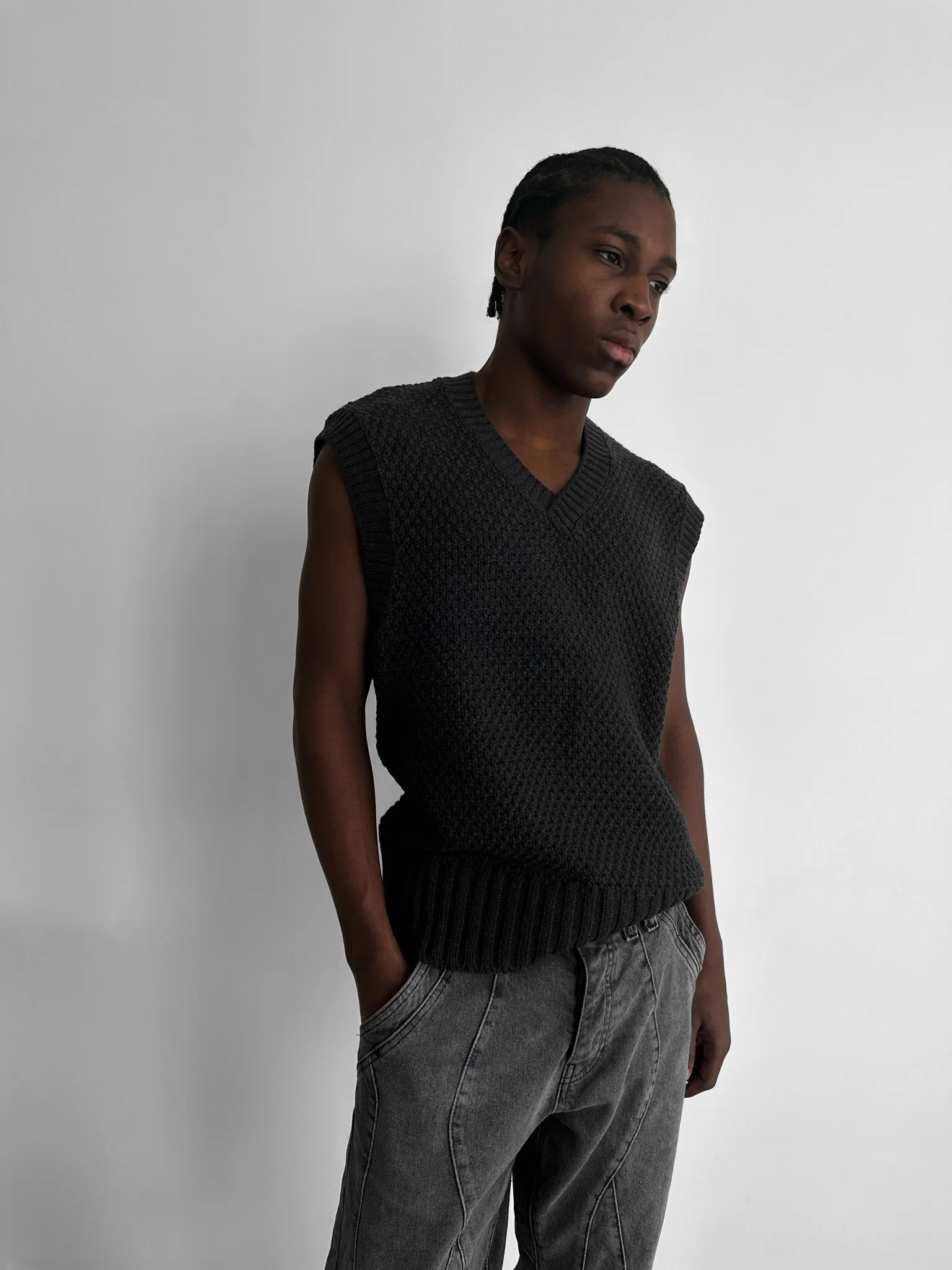 Loose Fit Knotted V Neck Pullunder - Anthracite - Image 3