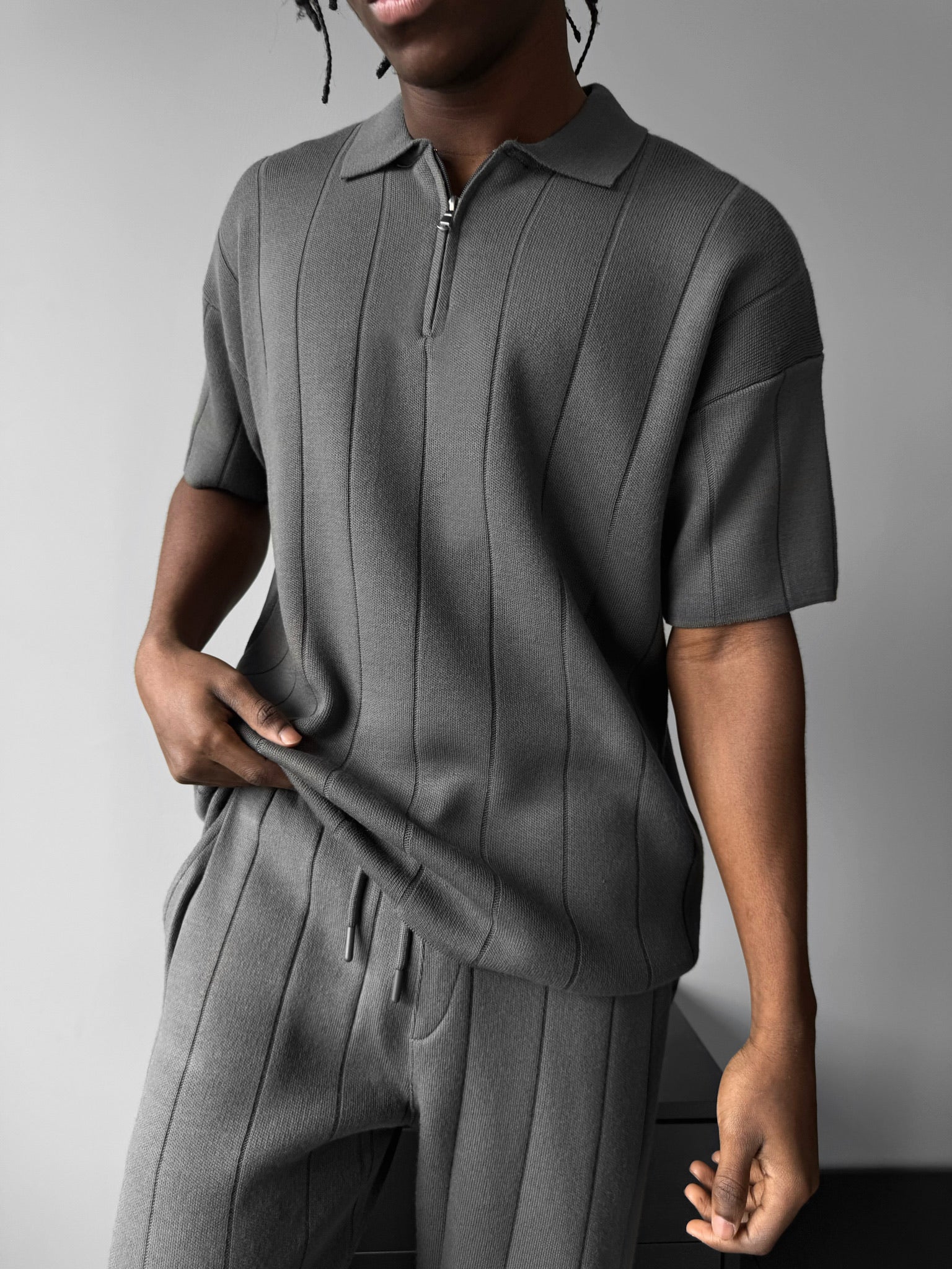 Loose Fit Line Collar Knit T-Shirt - Anthracite - Image 2