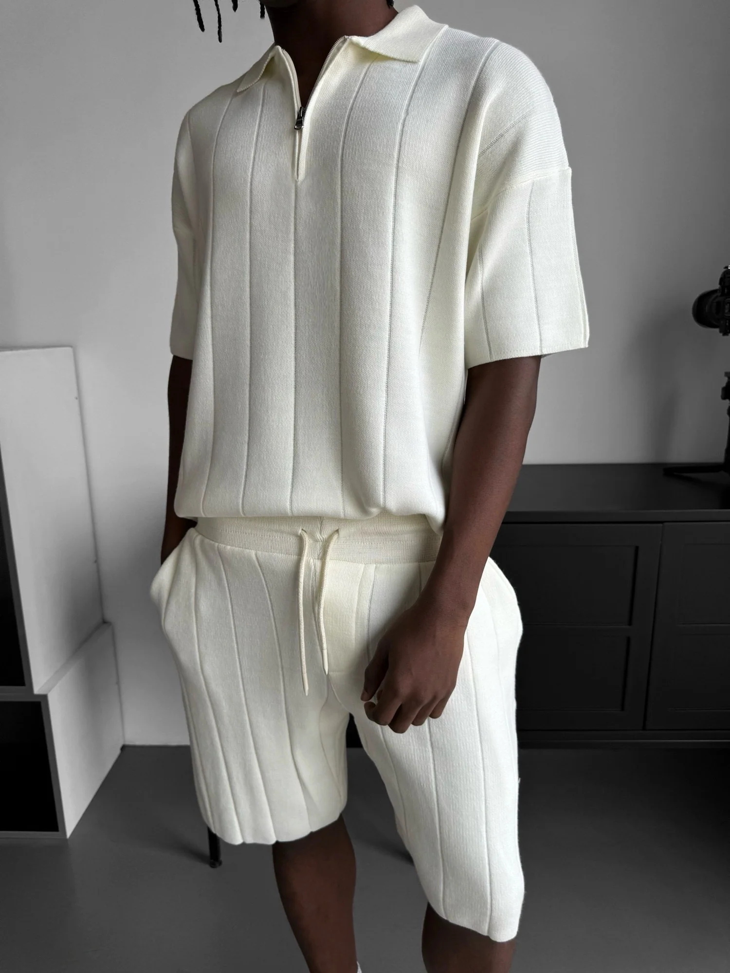 Loose Fit Line Collar Knit T-Shirt - Ecru - Image 3