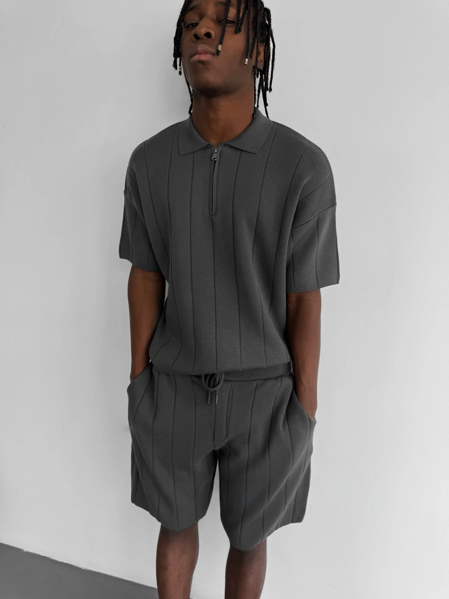 Loose Fit Line Knit Shorts - Anthracite - Image 6
