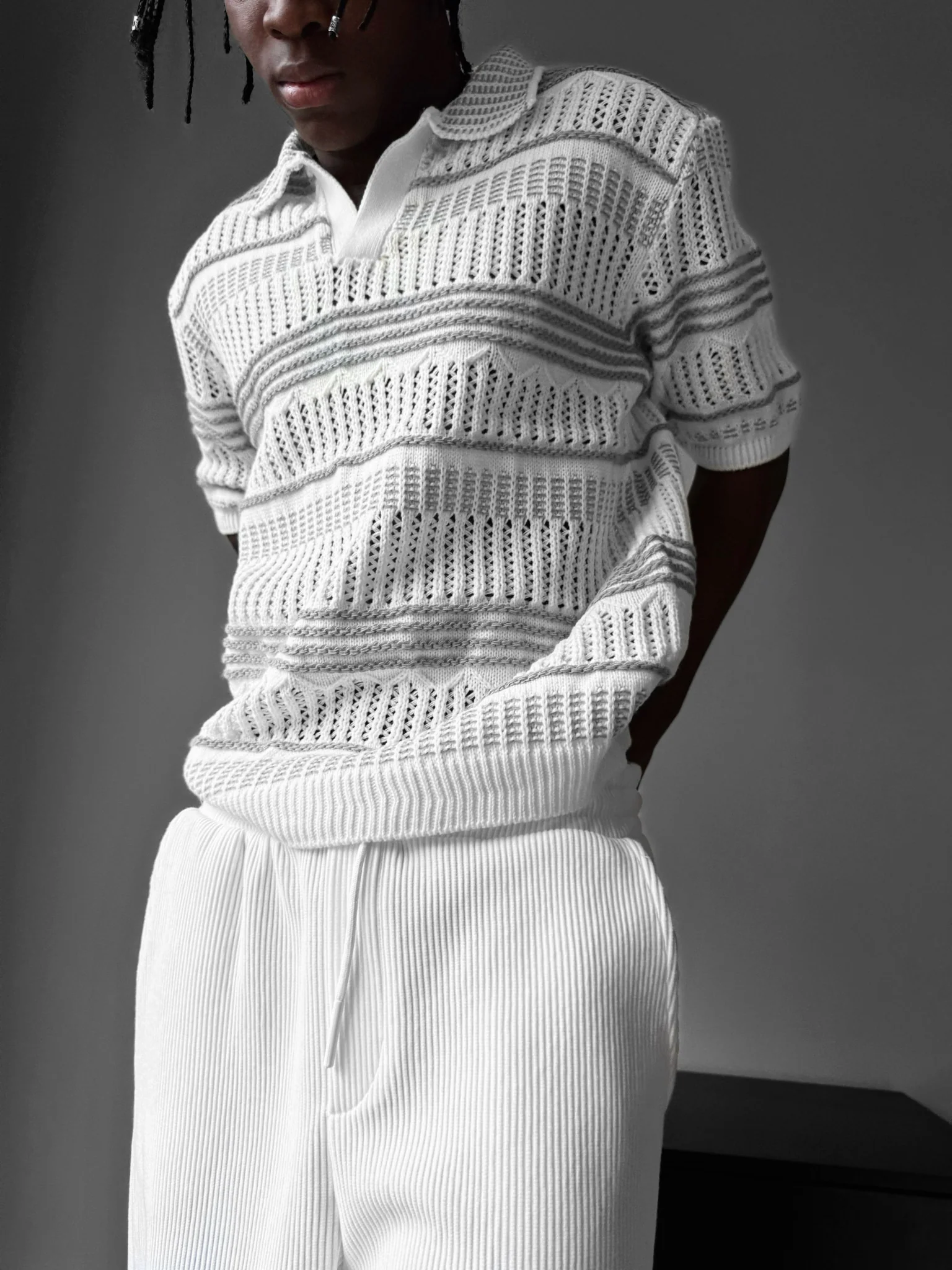 Loose Fit Patterned collar knit T-Shirt - Ecru - Image 2