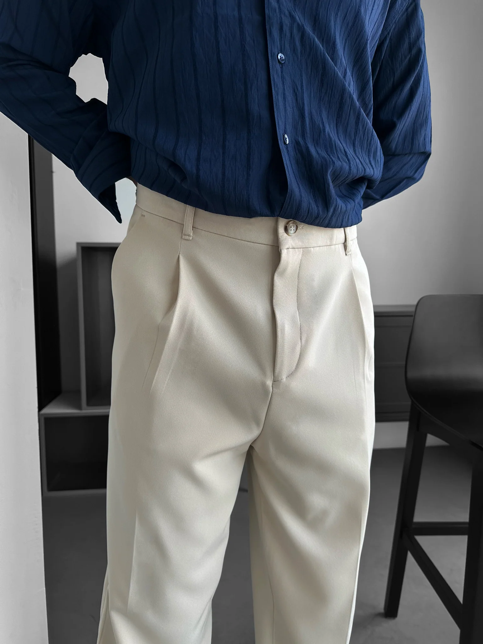 Loose Fit Pleated Trousers - Beige - Image 2