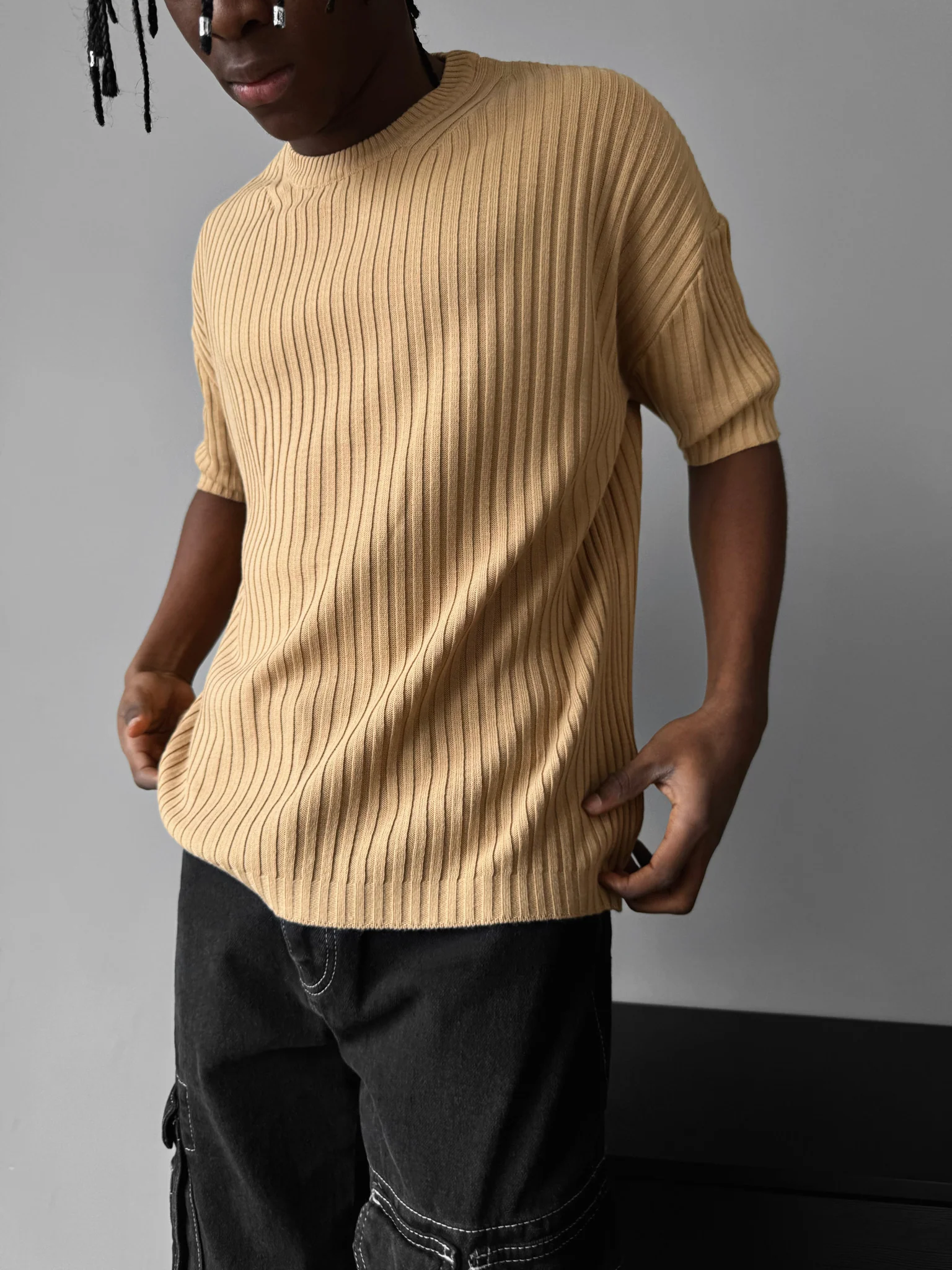 Loose Fit Ribbed Knit T-Shirt - Brown - Image 2