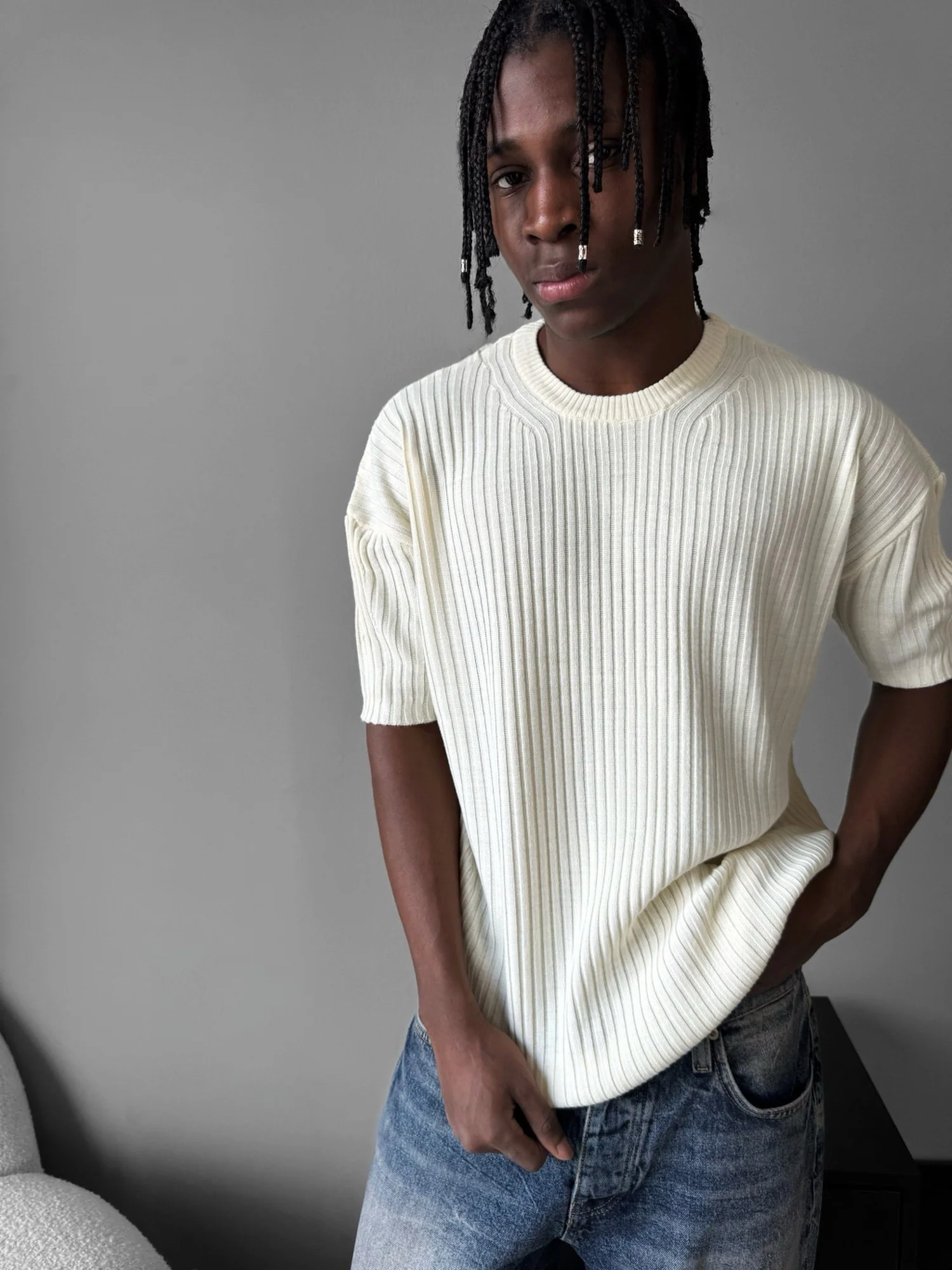 Loose Fit Ribbed Knit T-Shirt - Cremé - Image 5