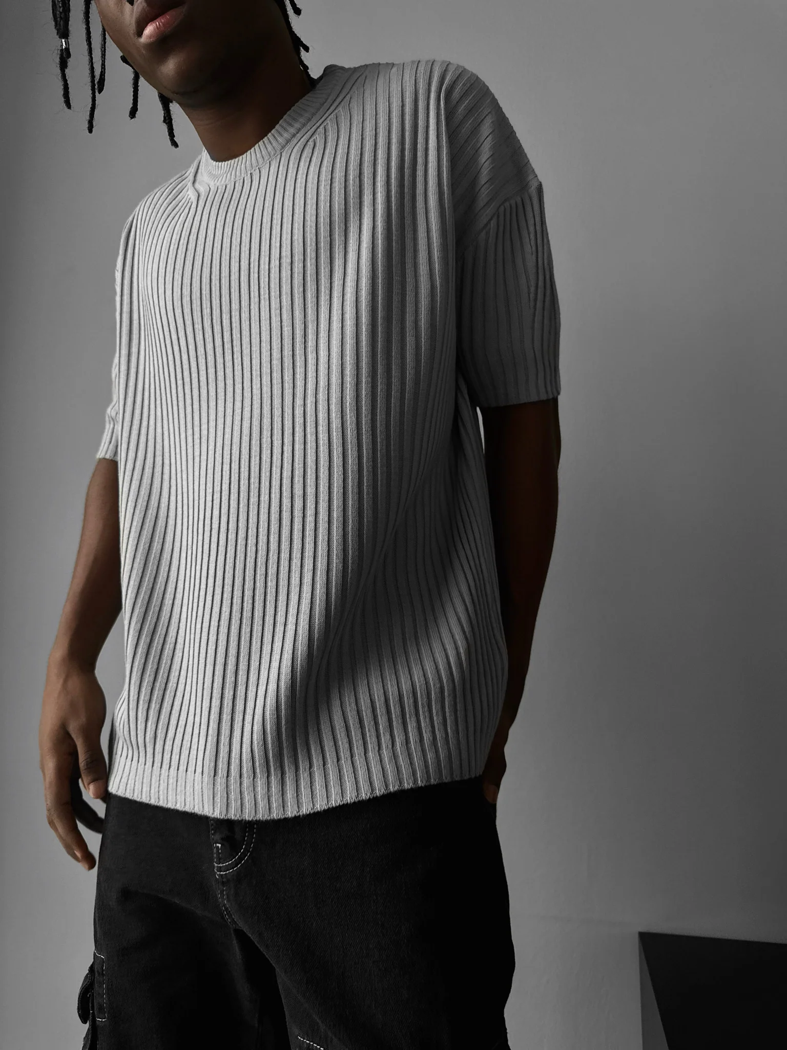Loose Fit Ribbed Knit T-Shirt - Grey - Image 2