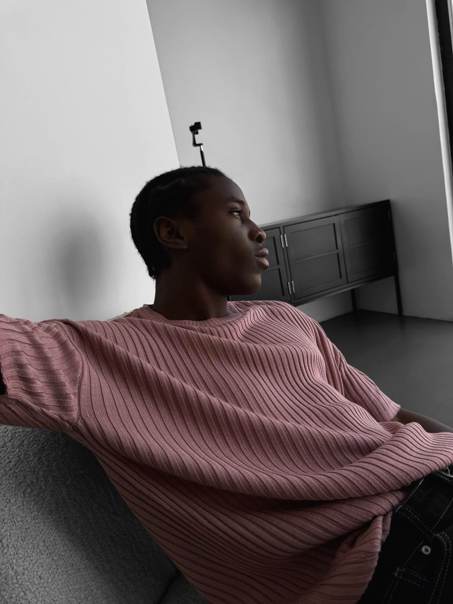 Loose Fit Ribbed Knit T-Shirt - Pouder - Image 2