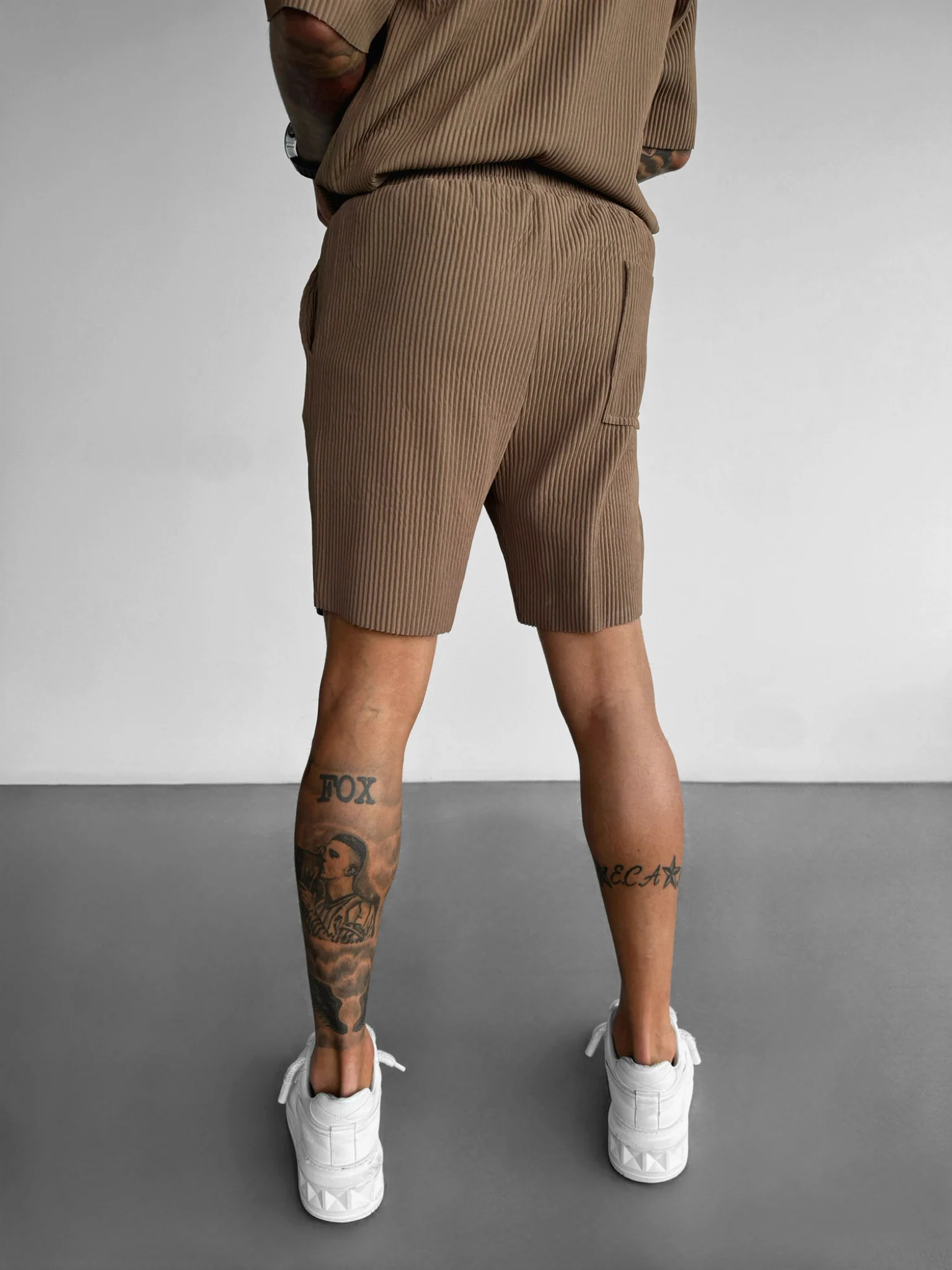 Loose Fit Ribbed Shorts - Brown - Image 3