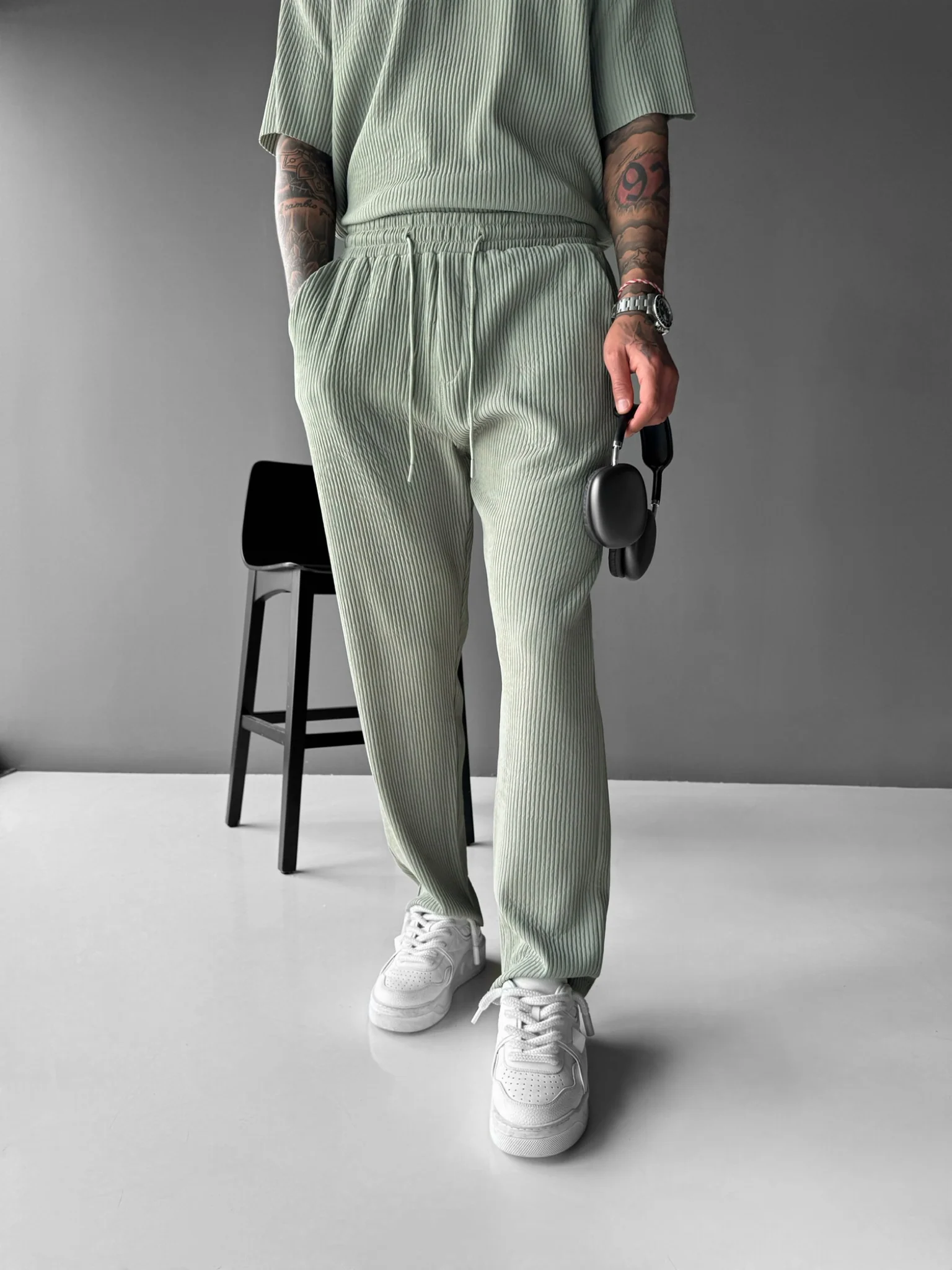 Loose Fit Ribbed Trousers - Green - Image 2