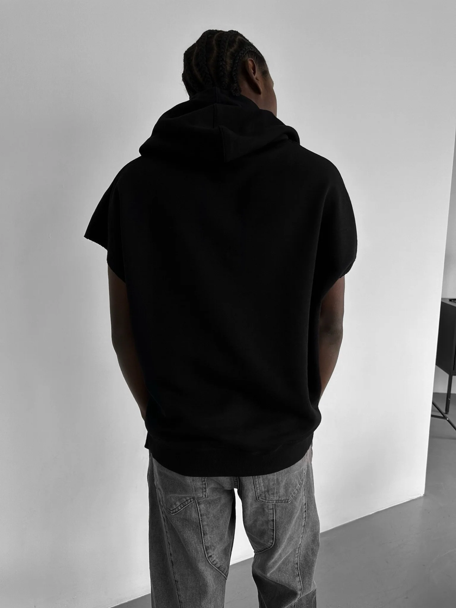 Loose Fit Sleeveless Hoodie - Black - Image 4
