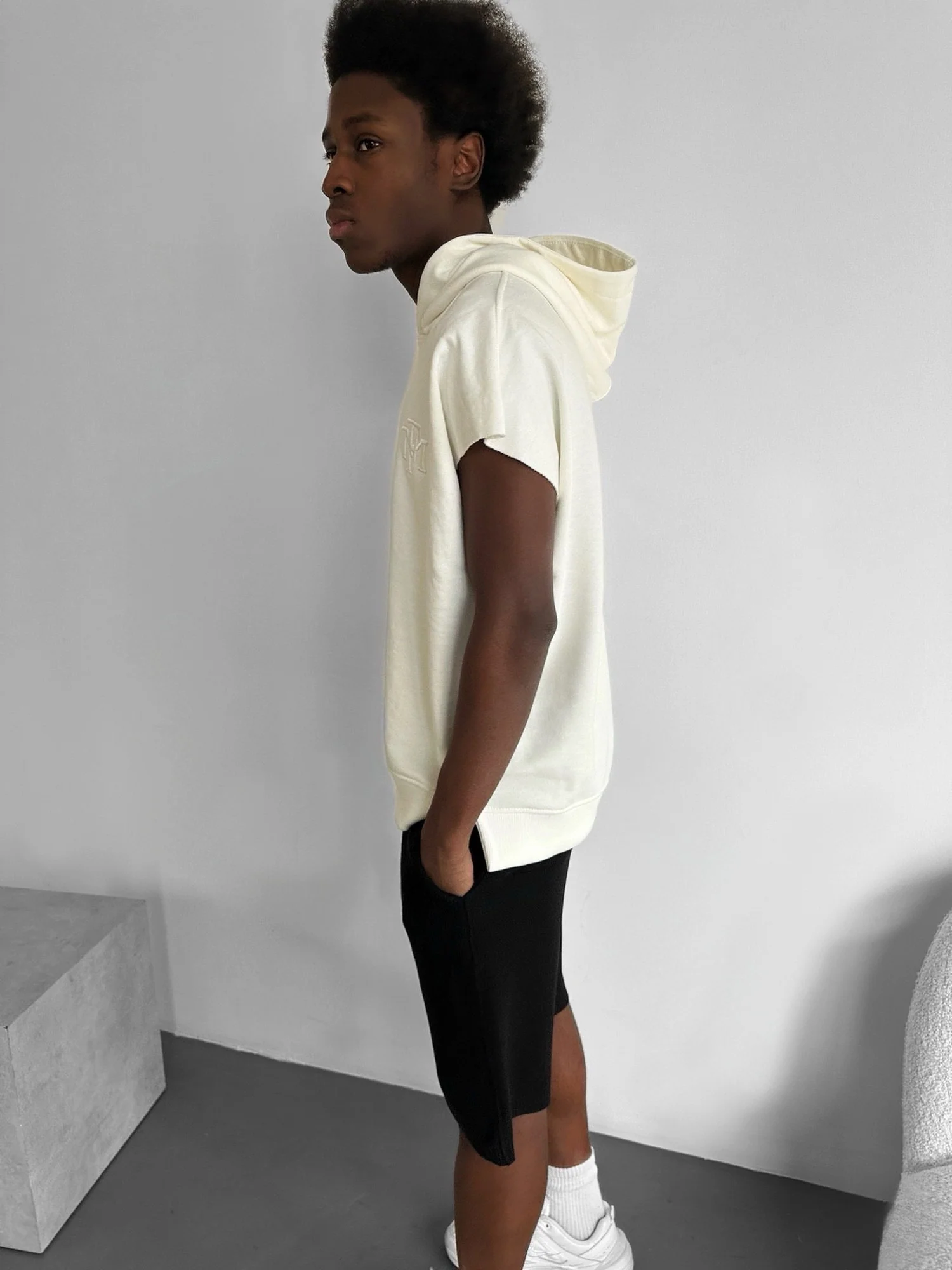 Loose Fit Sleeveless Hoodie - Ecru - Image 3