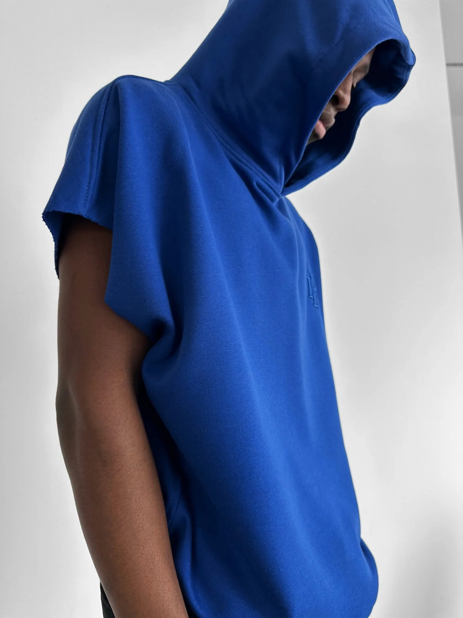 Loose Fit Sleeveless Hoodie - Neon Blue - Image 3