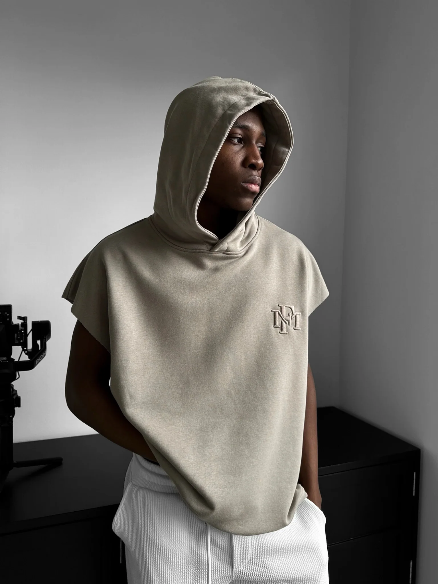 Loose Fit Sleeveless Hoodie - Warm Grey Pale