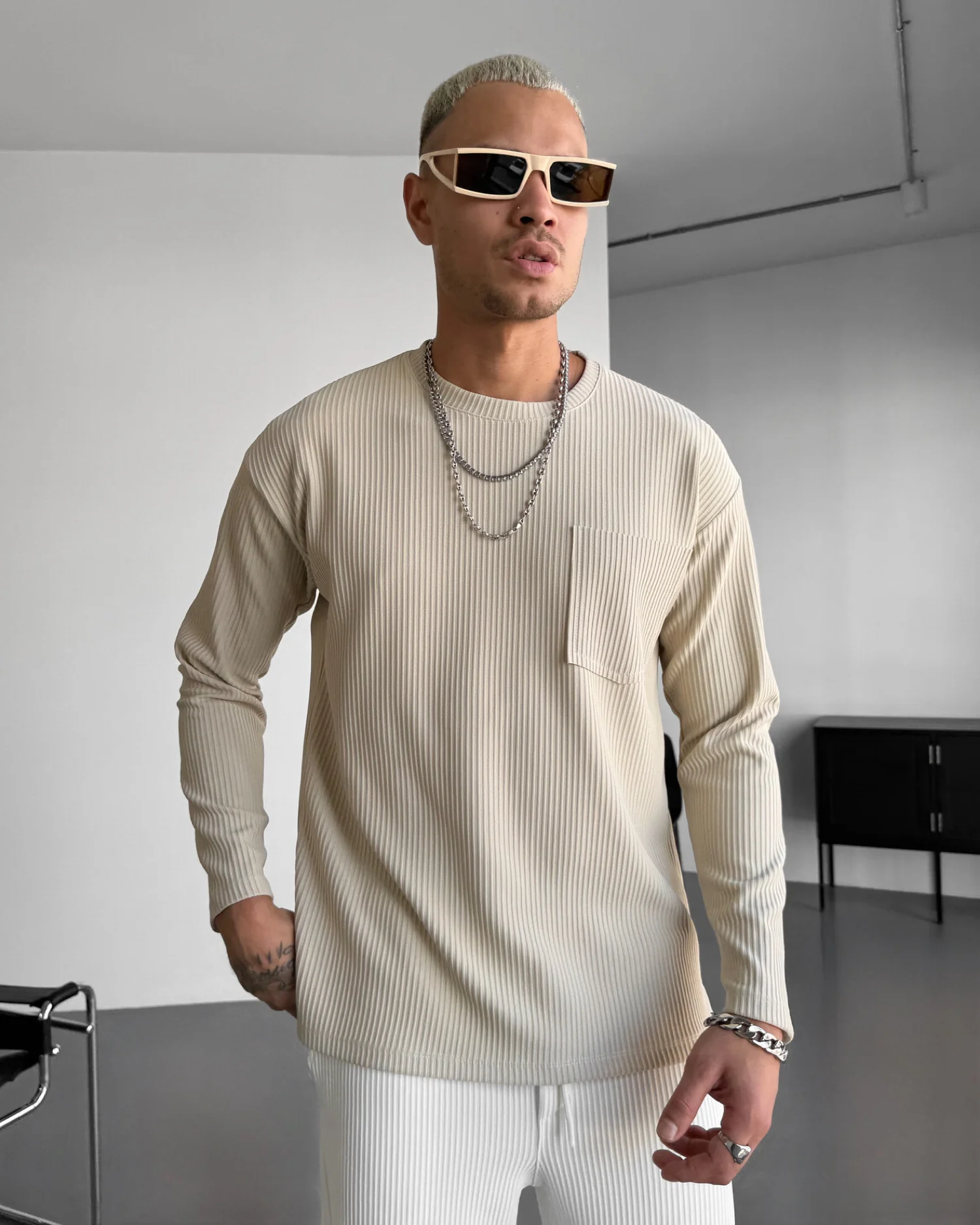 Loose Fit Striped Pocket Sweatshirt - Beige - Image 2