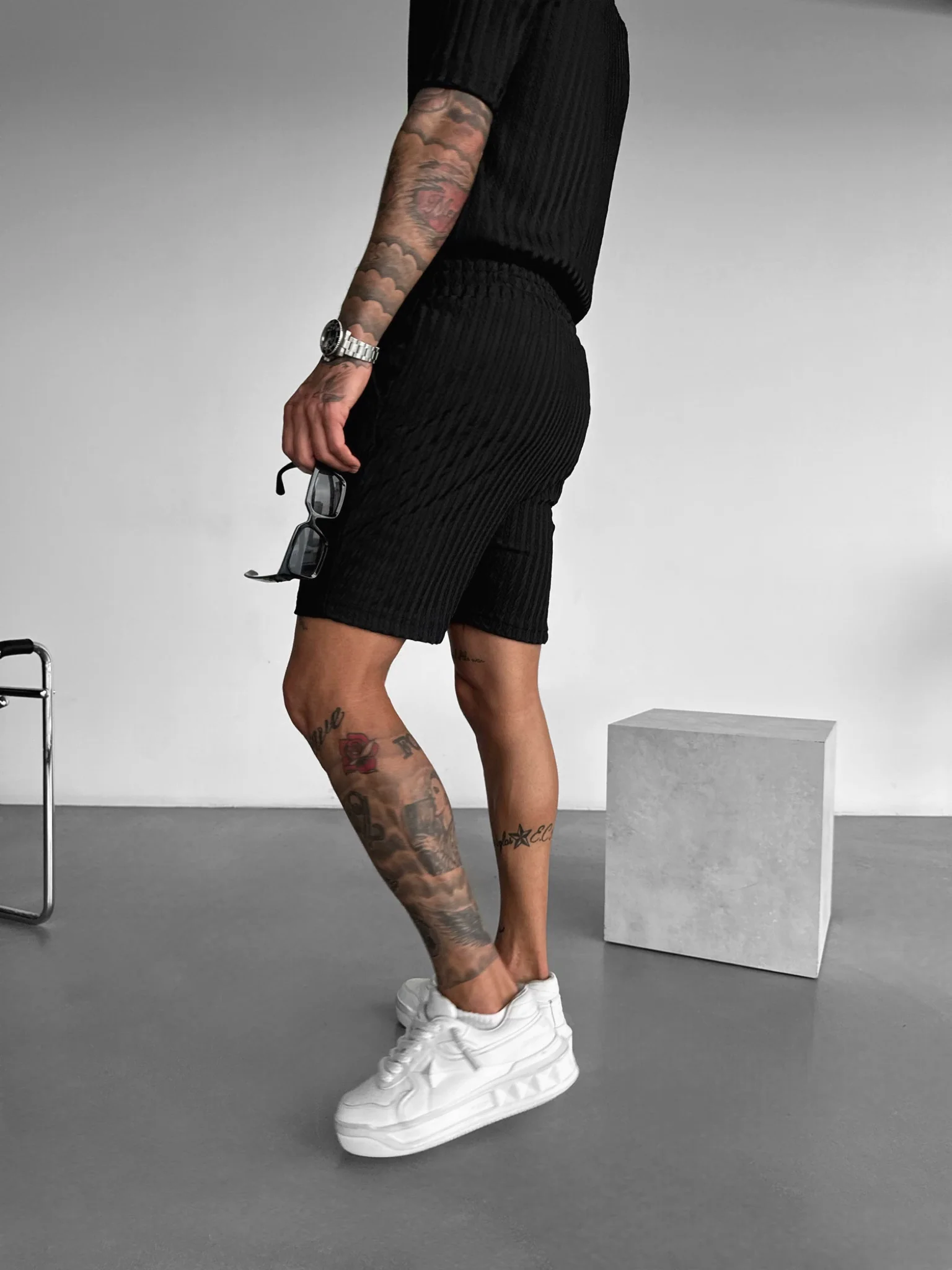 Loose Fit Structured Shorts - Black - Image 3