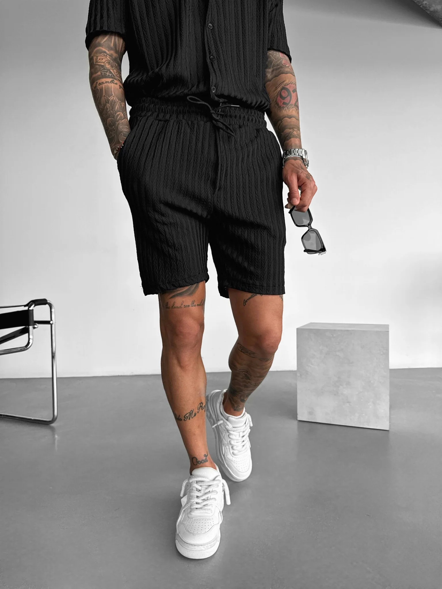 Loose Fit Structured Shorts - Black - Image 4