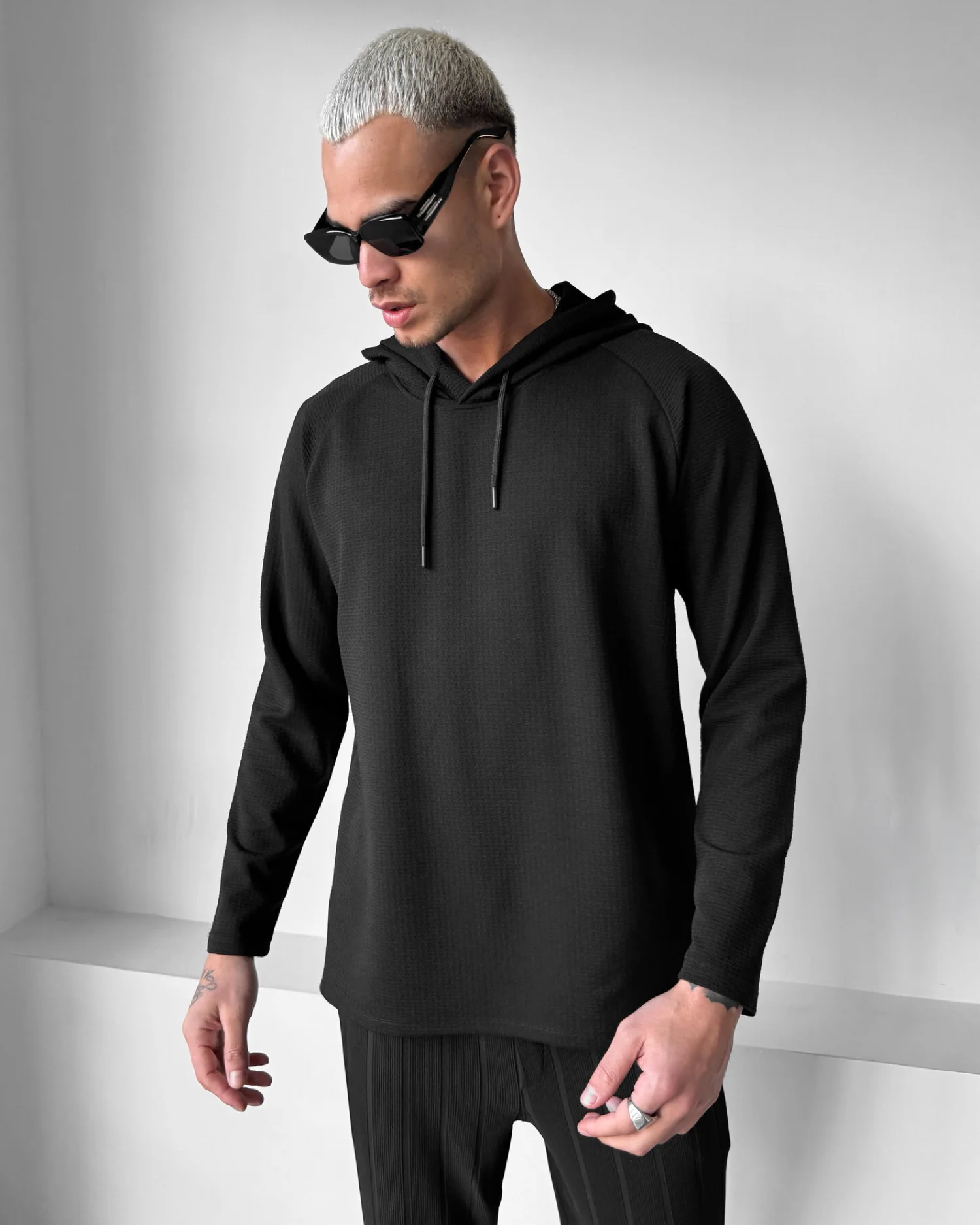 Loose Fit Thin Hoodie - Black - Image 2