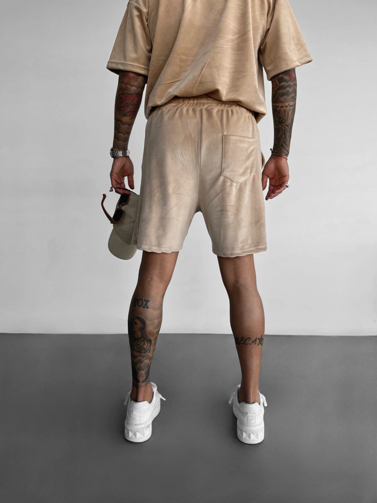 Loose Fit Velvet Shorts - Beige - Image 4