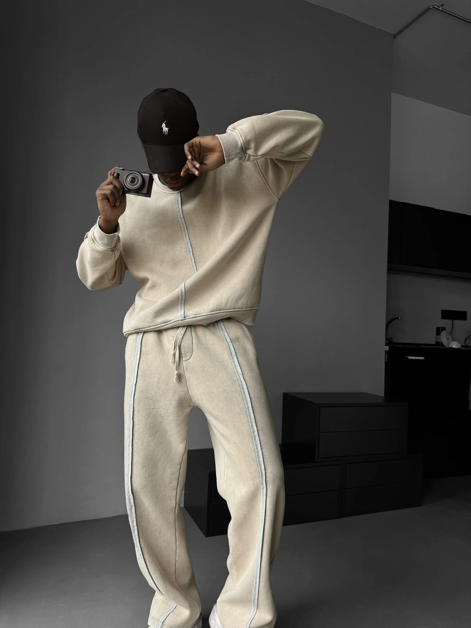 Loose Fit washed Seam Trousers - Stone - Image 2