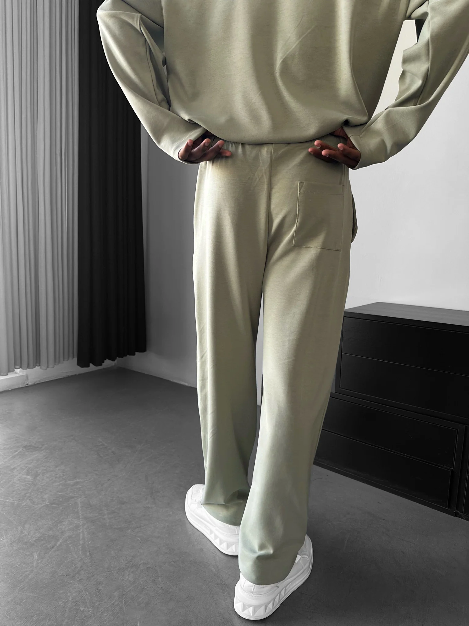 Modal Pleated Trousers - Mint Green - Image 4