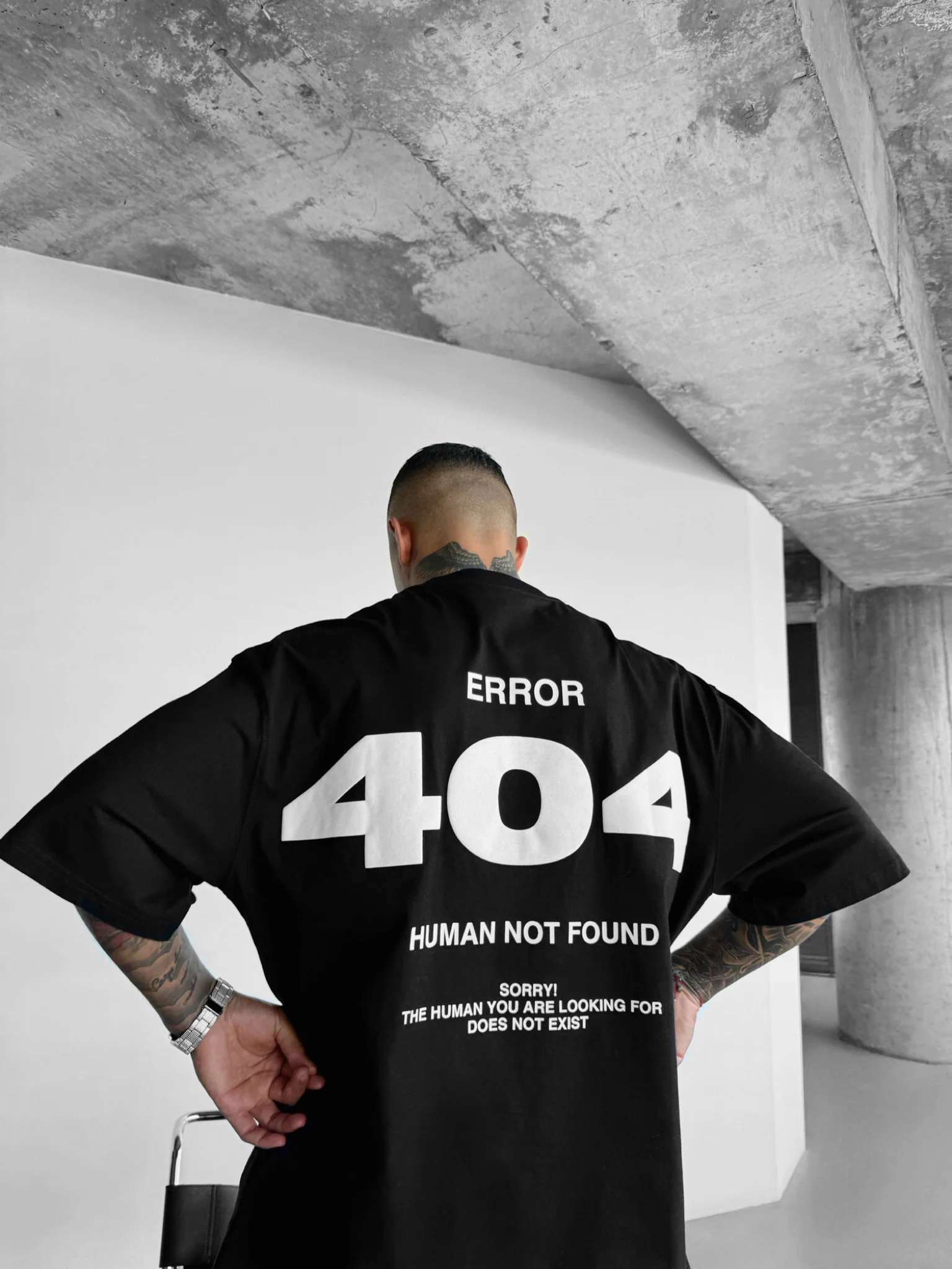 Oversize 404 T-shirt - Black - Image 2