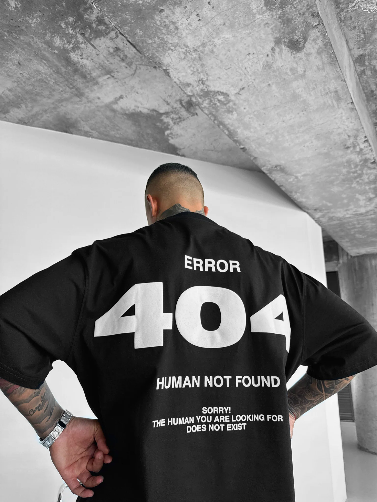 Oversize 404 T-shirt - Black and White - Image 4