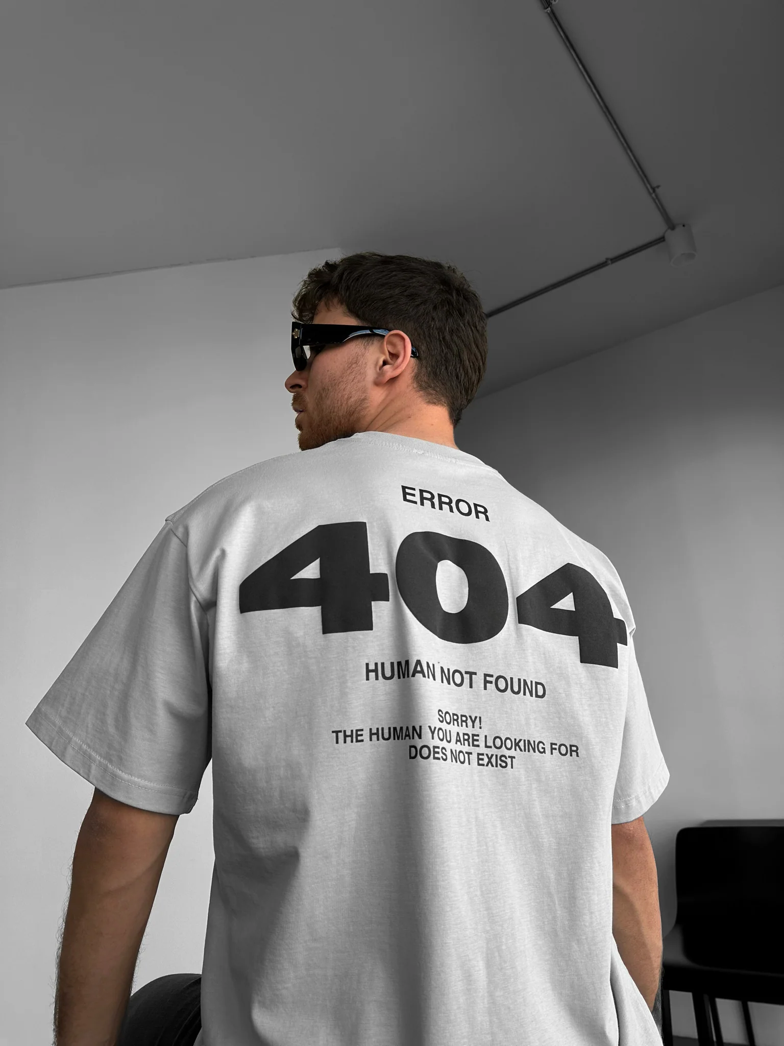 Oversize 404 T-shirt - Grey - Image 2