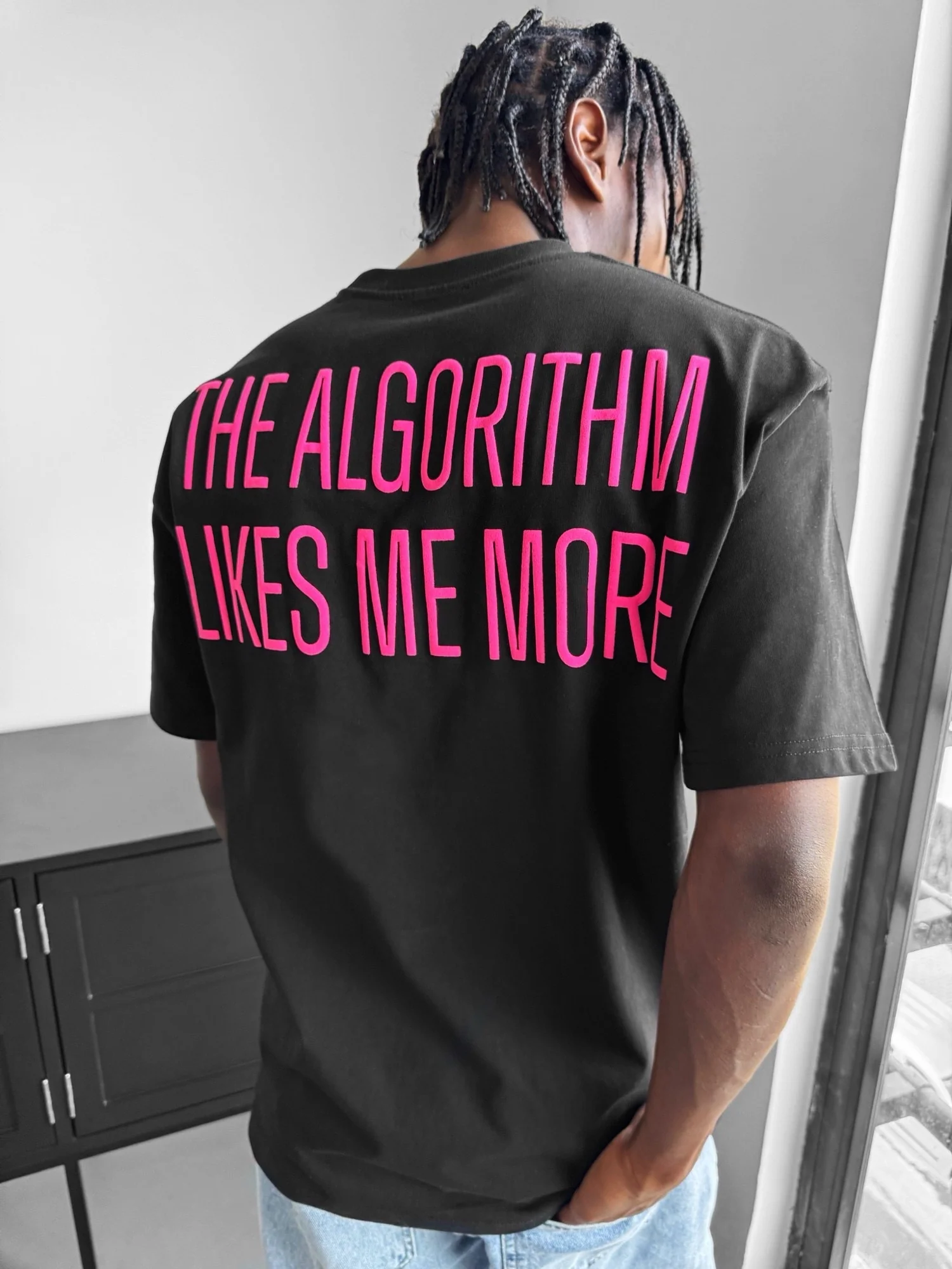 Oversize "Algorithm" T-Shirt - Black and Lila - Image 4