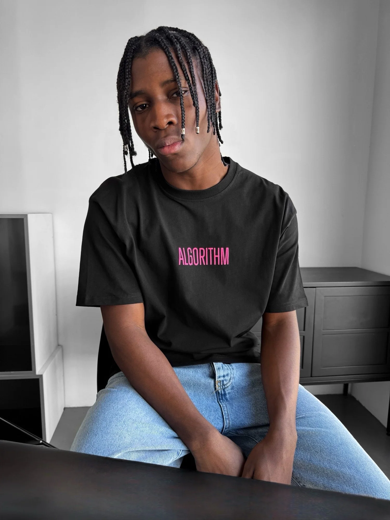Oversize "Algorithm" T-Shirt - Black and Lila - Image 5