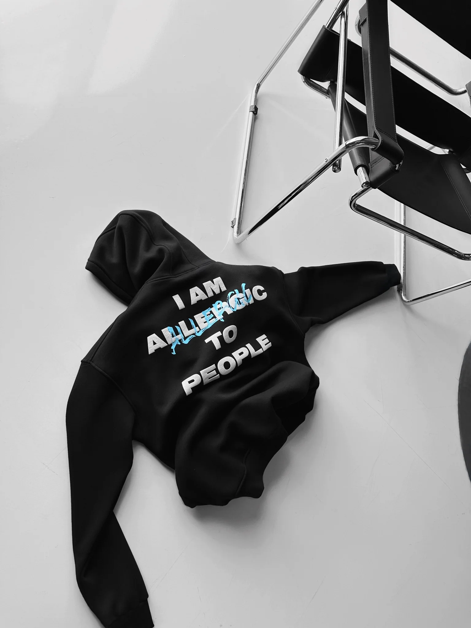 Oversize Allergic Hoodie - Black - Image 3